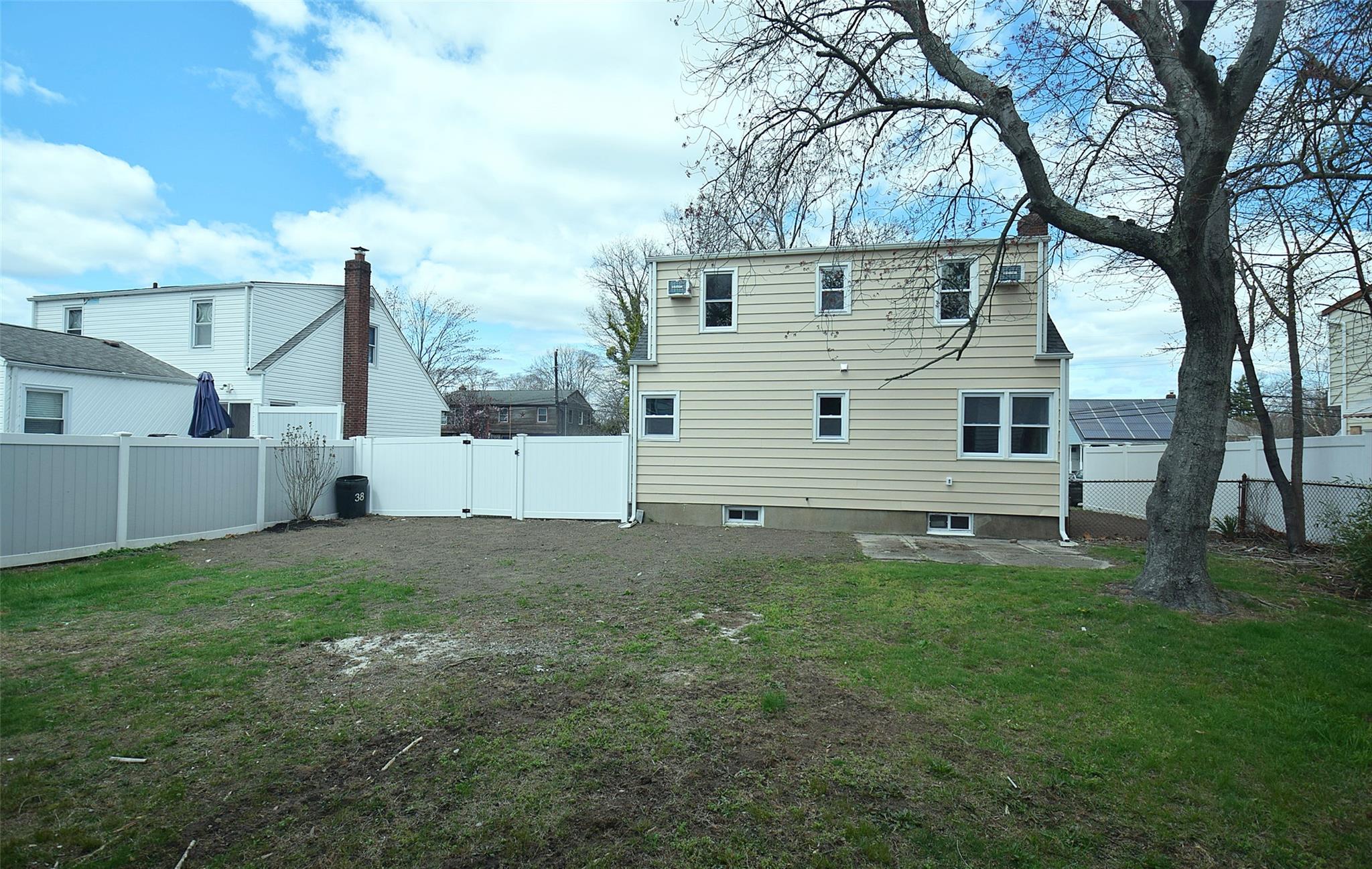 316 Aster Road, West Islip, New York image 28