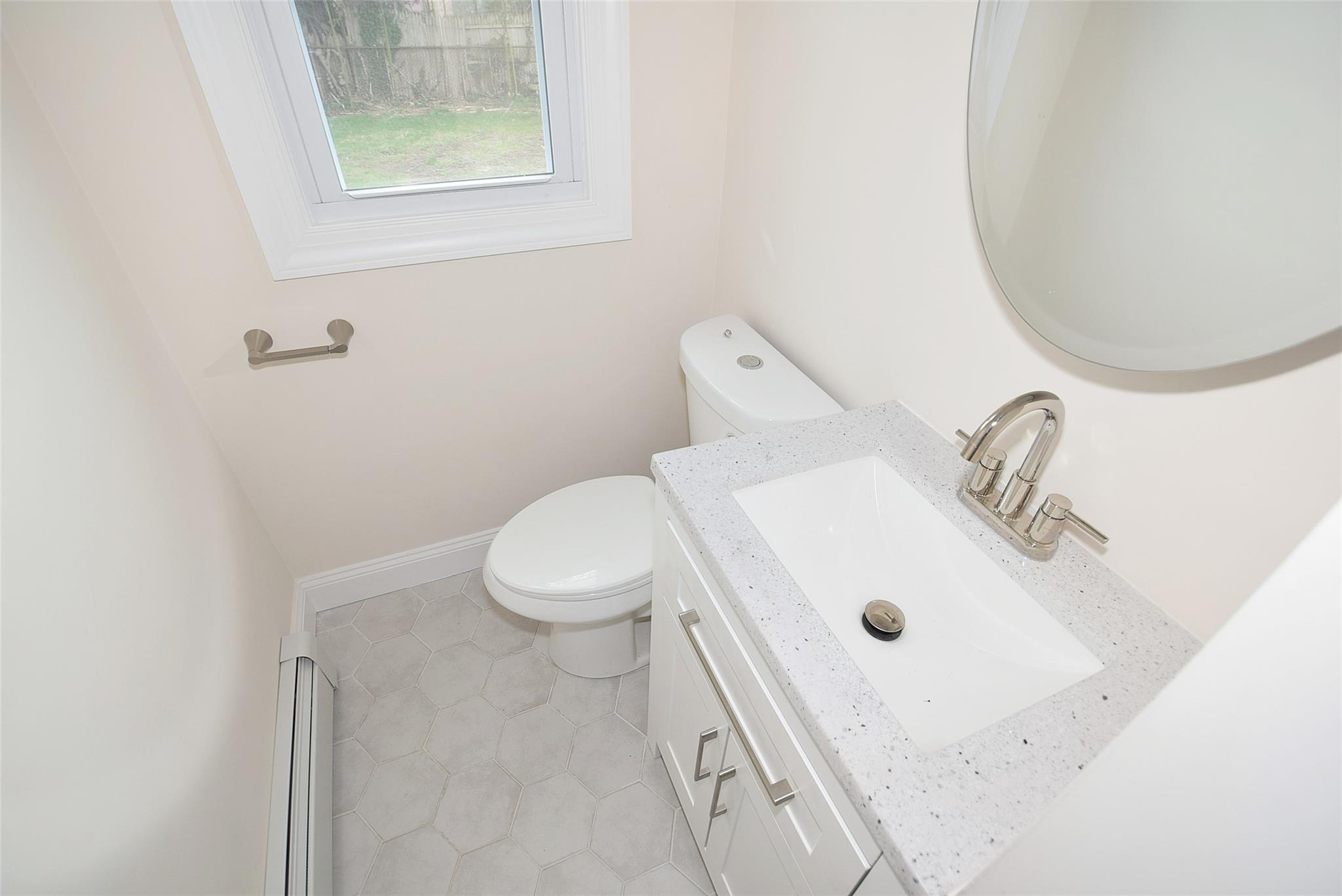 316 Aster Road, West Islip, New York image 9