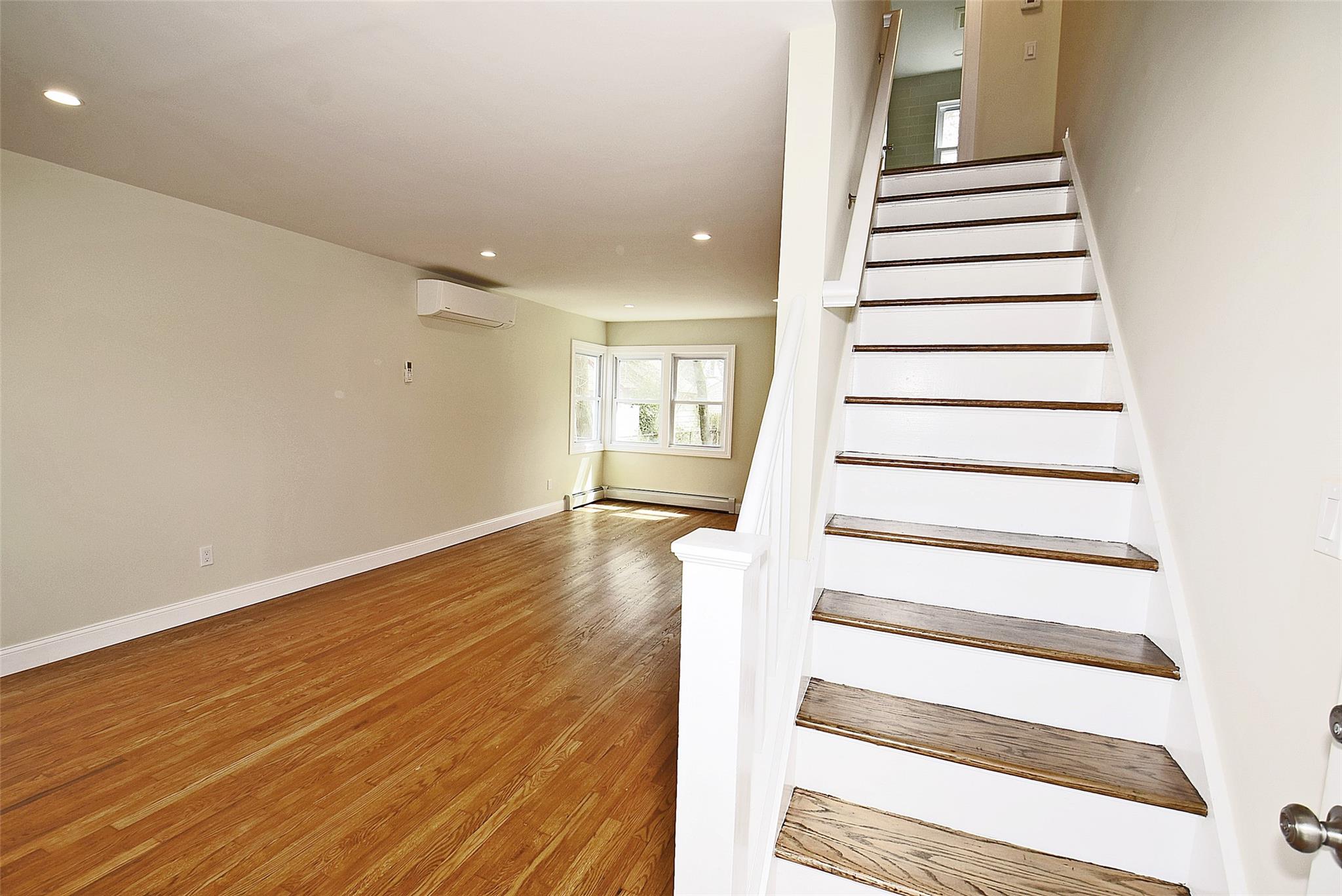 316 Aster Road, West Islip, New York image 18