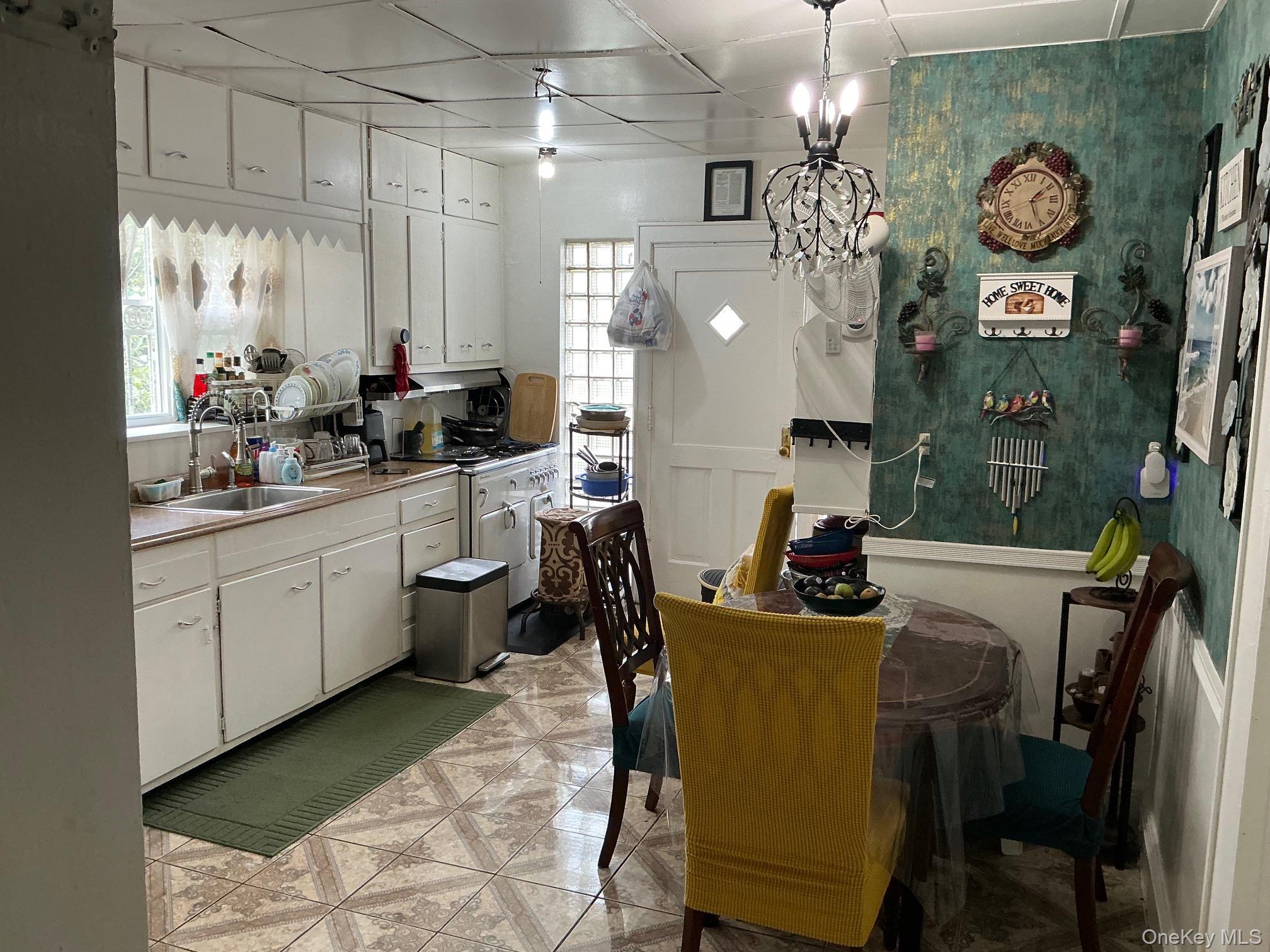 84-61 Parson Blvd