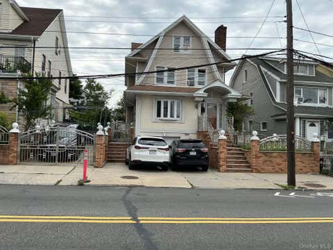 Photo for 84-61 Parson Blvd