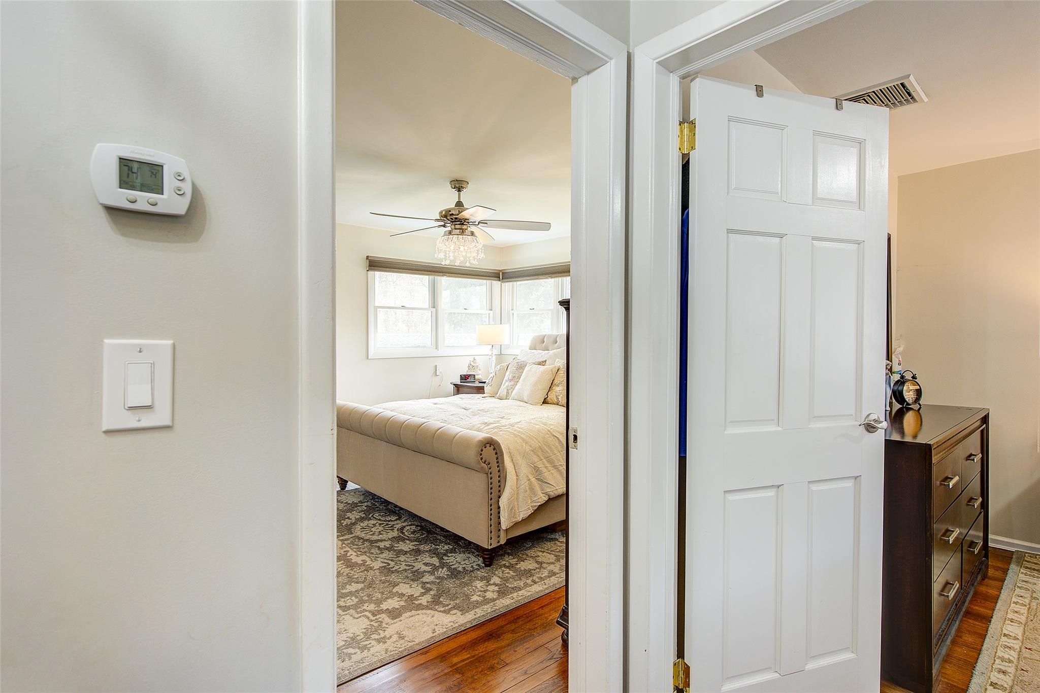 460 Wolf Hill Road, Dix Hills, New York image 20