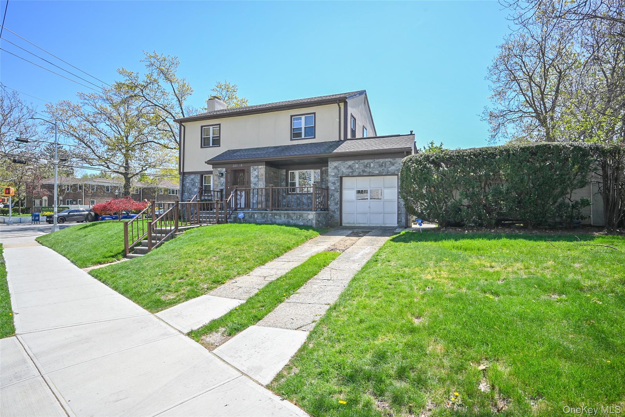 223-14 Kingsbury Avenue