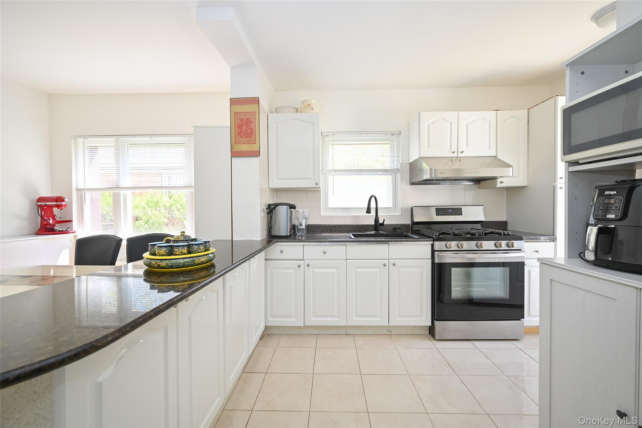 223-14 Kingsbury Avenue