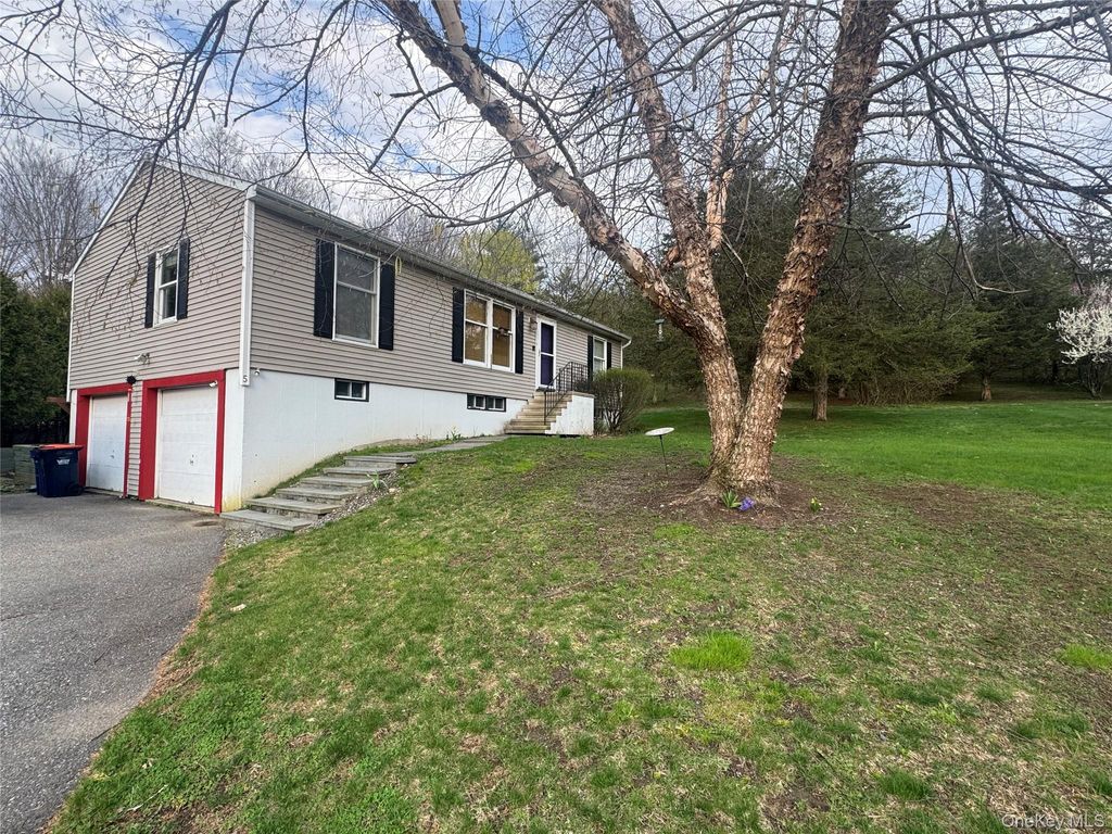 Photo of 5 Red Cedar Lane, Millerton, NY 12546 (MLS # 986697)