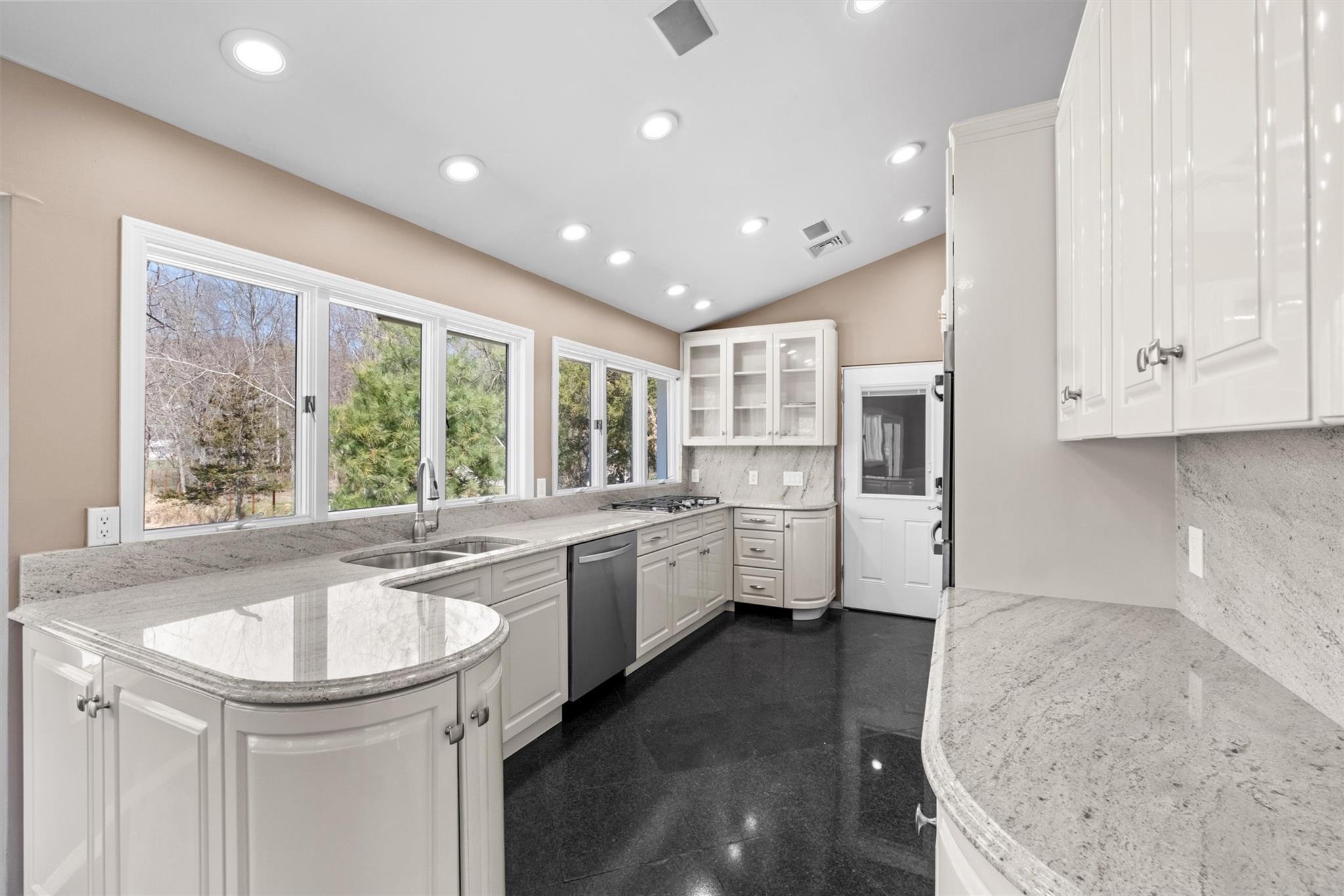 18 Millbank Road, Poughkeepsie, Florida image 19