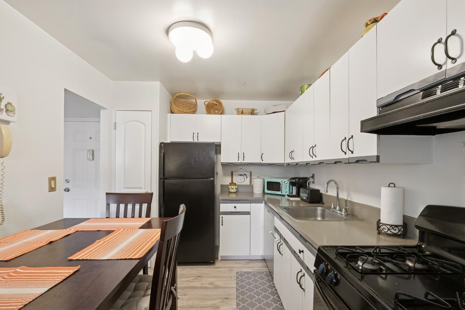 340 Lakeland Avenue #10H, Sayville, New York image 12
