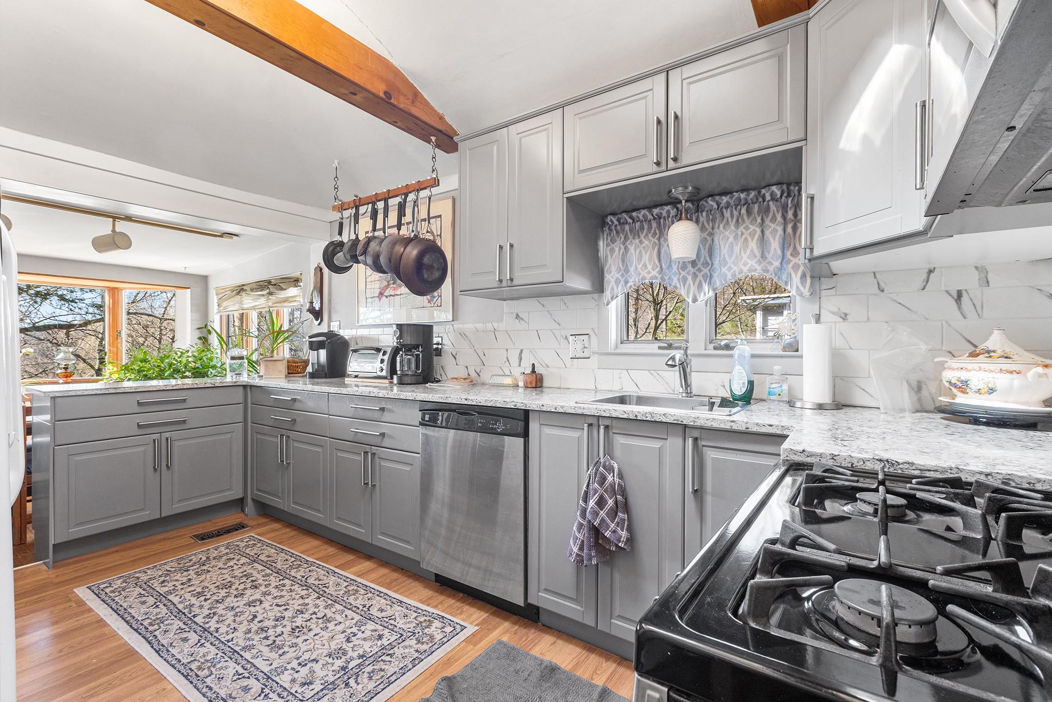 40 N Maple Road, Lake Peekskill, New York image 9