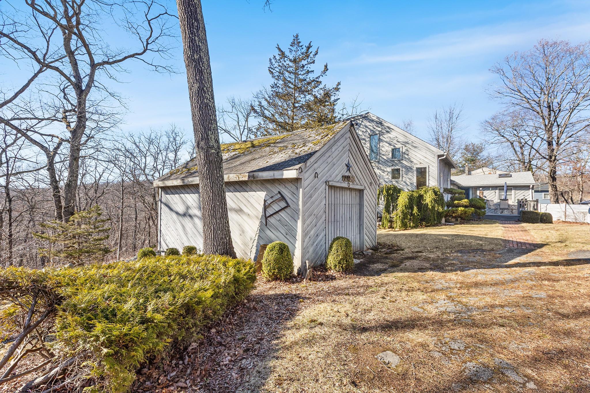 40 N Maple Road, Lake Peekskill, New York image 4