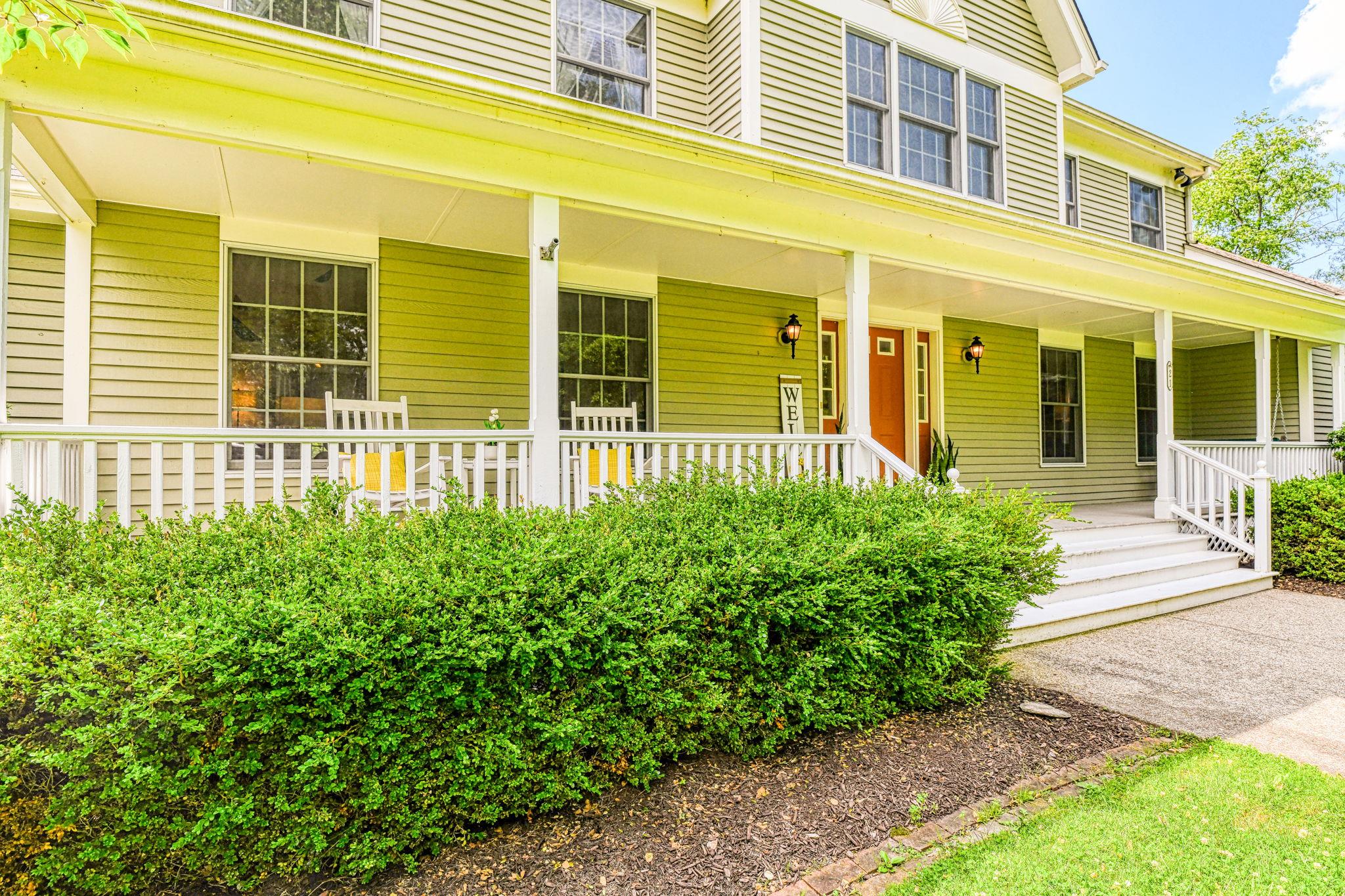 21 Crystal Farm Road