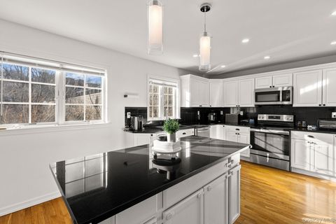 Condo For Sale - 7-2 Wells Park Drive<br/> Yonkers, NY 10705