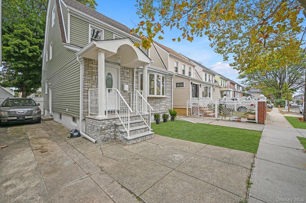 Photo of 115-37 197 Street, Saint Albans, NY 11412 (MLS # 926809)