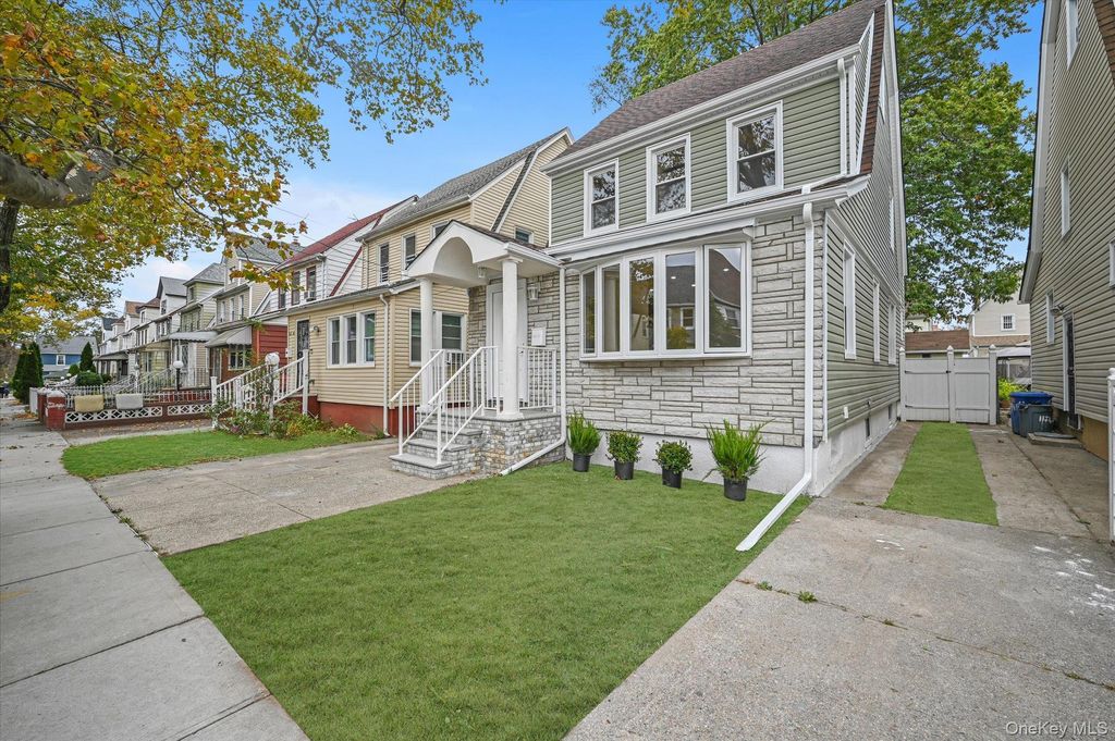 Photo of 115-37 197 Street, Saint Albans, NY 11412 (MLS # 926809)