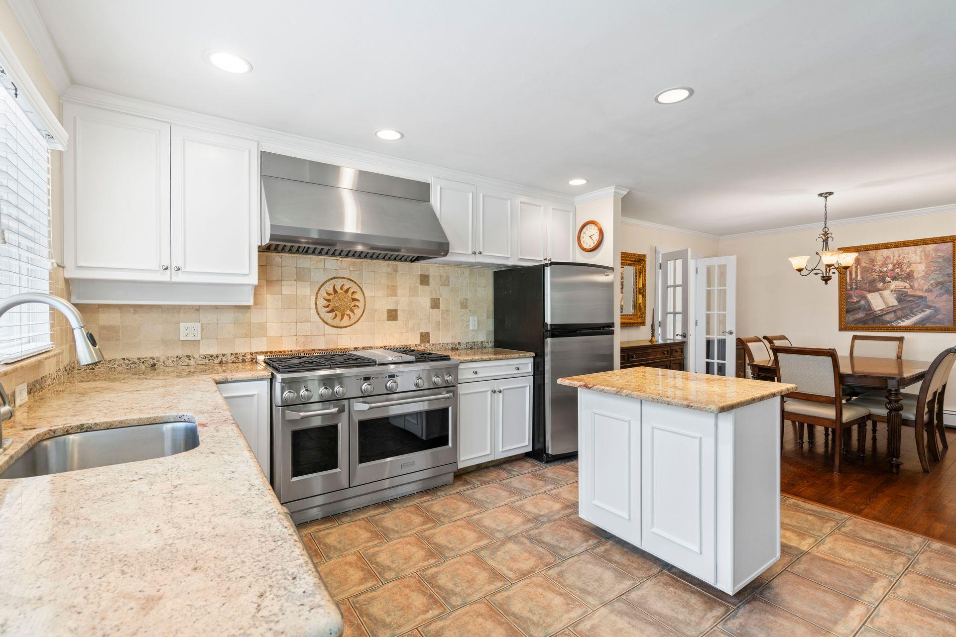 53 Irwin Place, Huntington, New York image 8