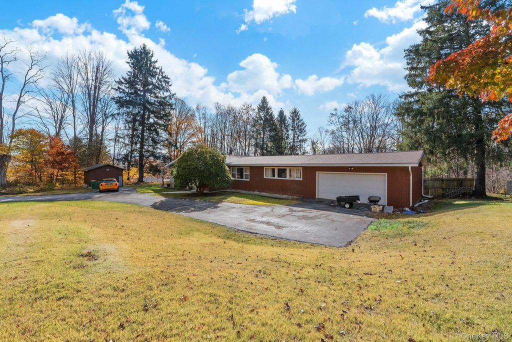 Photo of 45 BAKER Rd Road, Hopewell Junction, NY 12533 (MLS # 947317)