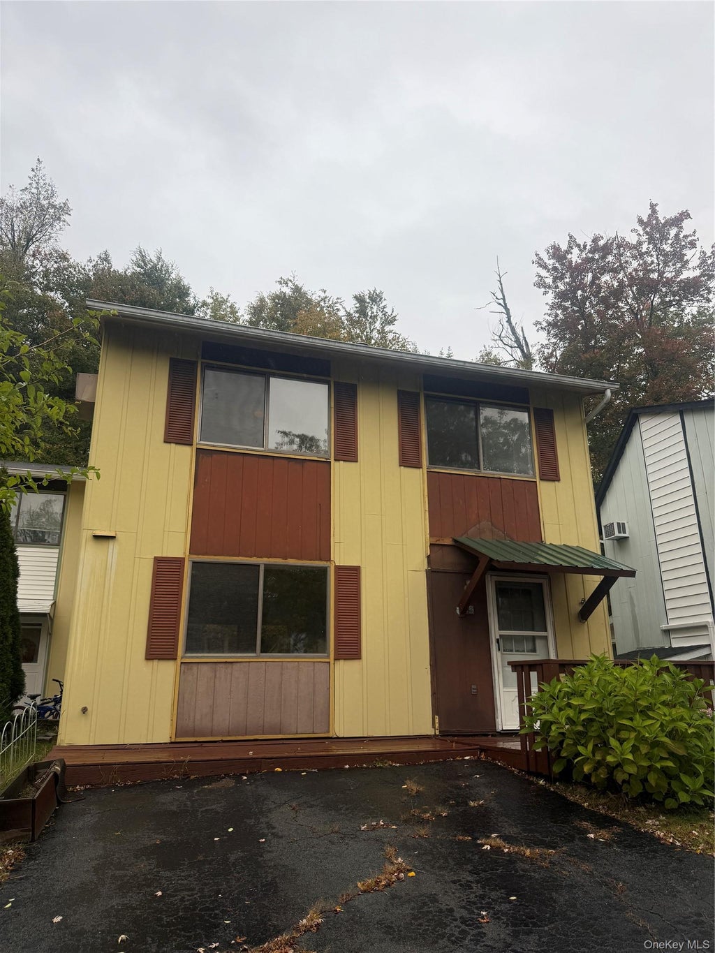 Photo of 39 Robert Road, Kiamesha Lake, NY 12751 (MLS # 1055791)