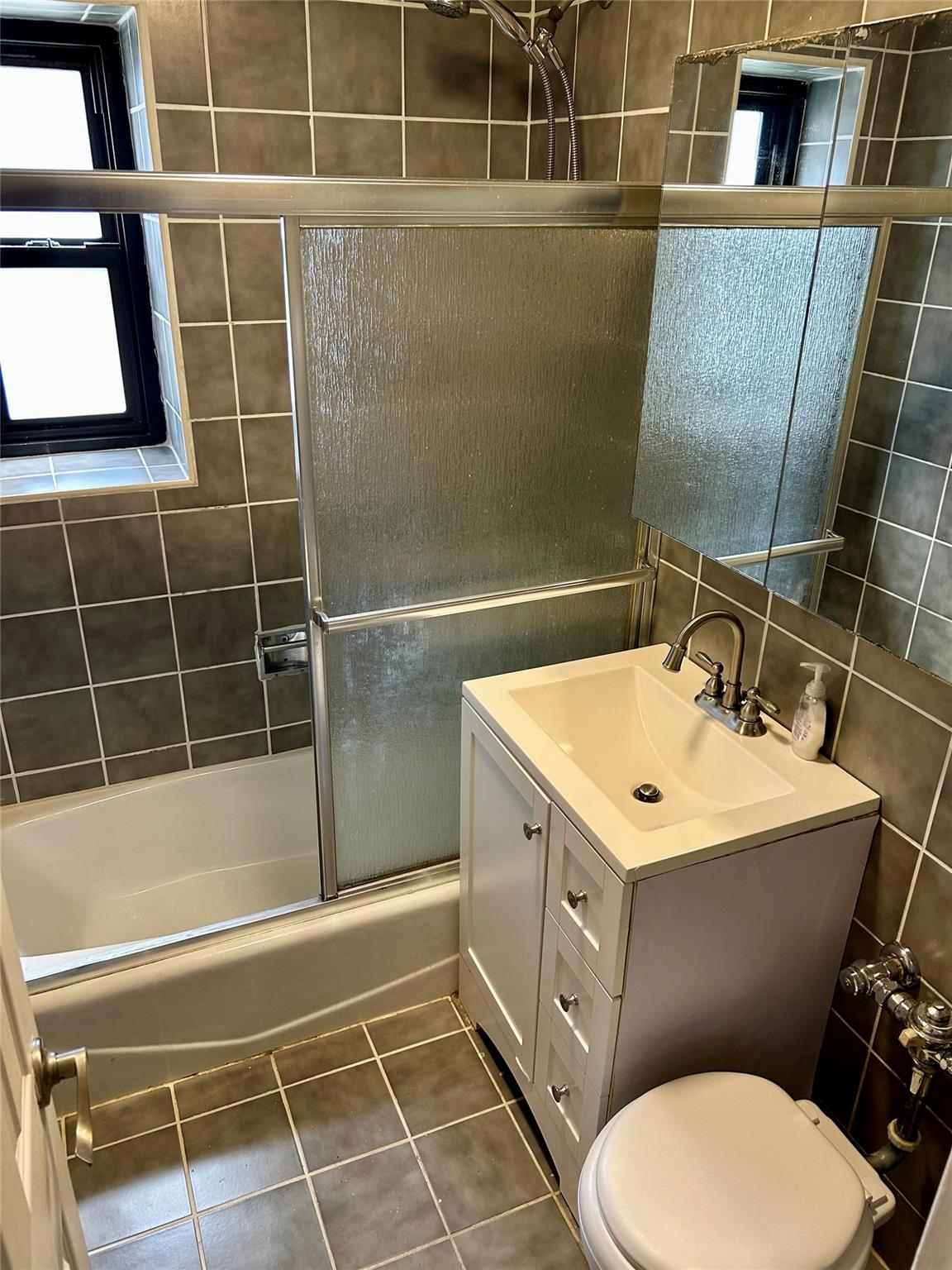 30 Fleetwood Avenue #1B, Mount Vernon, New York image 2