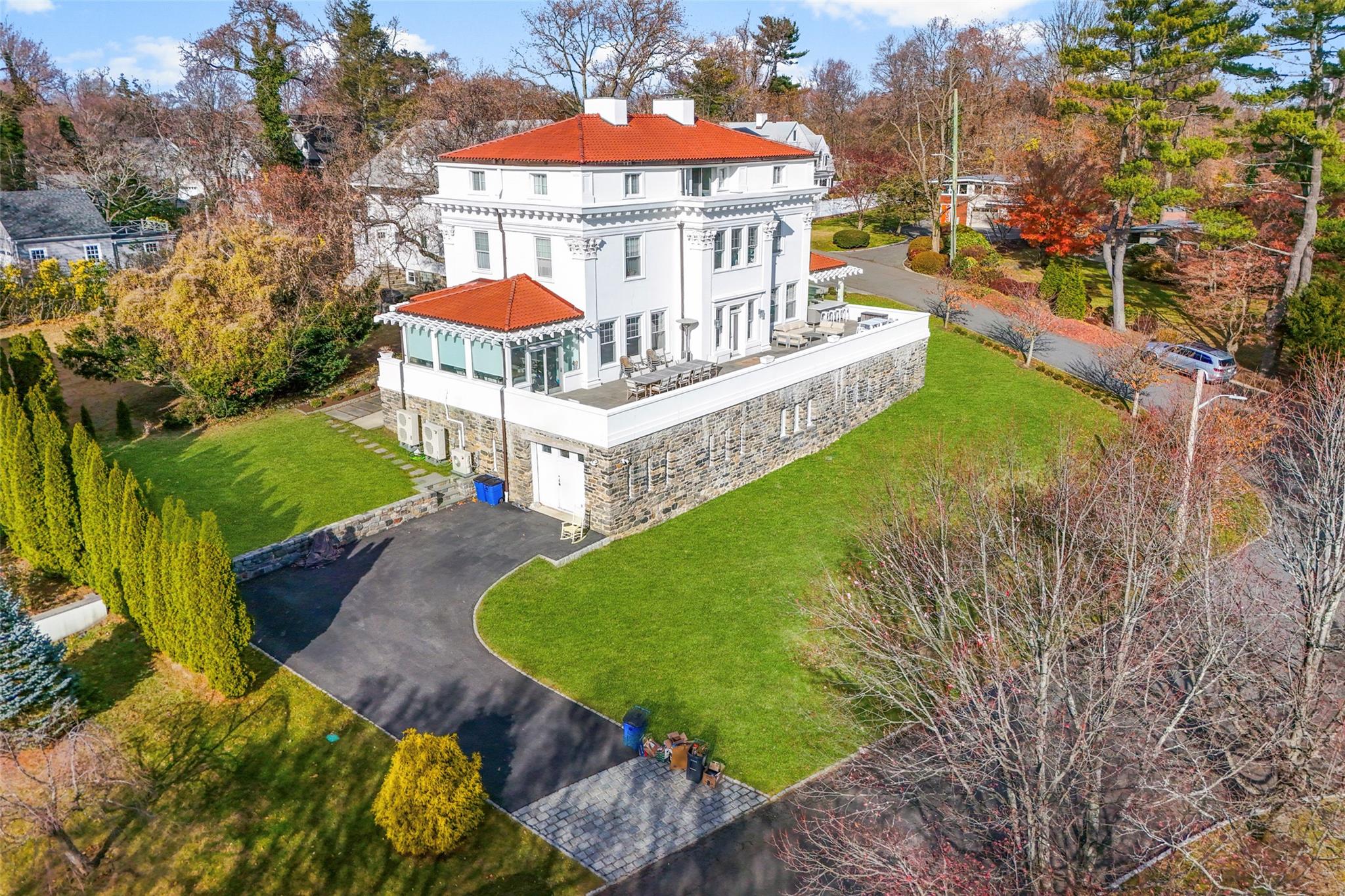 1475 Roosevelt Place, Pelham, New York image 2