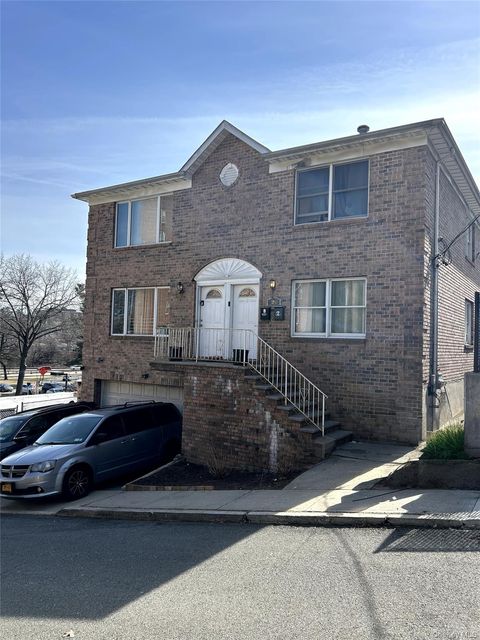 20 Courtney Place Unit #1 Yonkers NY 10704