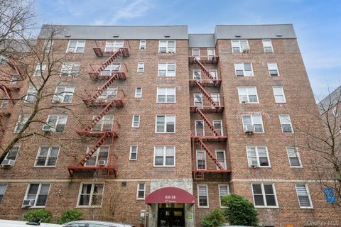 Homes For Sale - 105-24 67 Avenue #4B<br/> Forest Hills, NY 11375