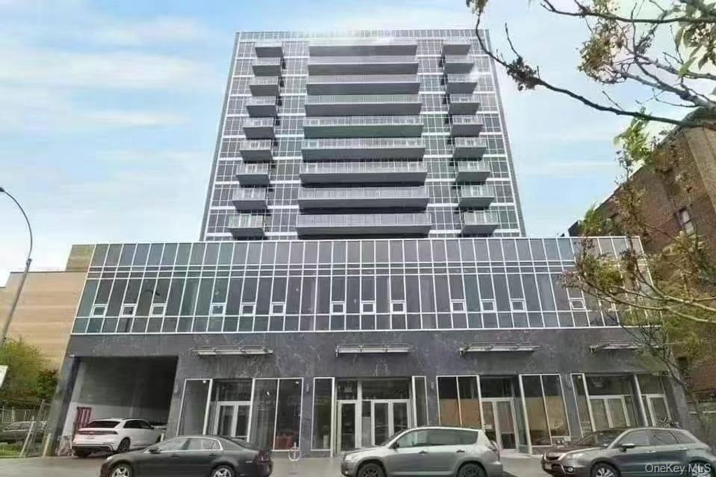 Photo of 41-62 Bowne Street #13D, Flushing, NY 11355 (MLS # 1027777)