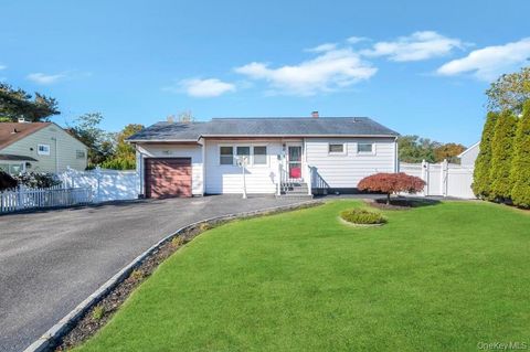 Photo of 22 Hospital Road, East Patchogue, NY 11772 (MLS # 929609) Photo of 22 Hospital Road, East Patchogue, NY 11772 (MLS # 929609)