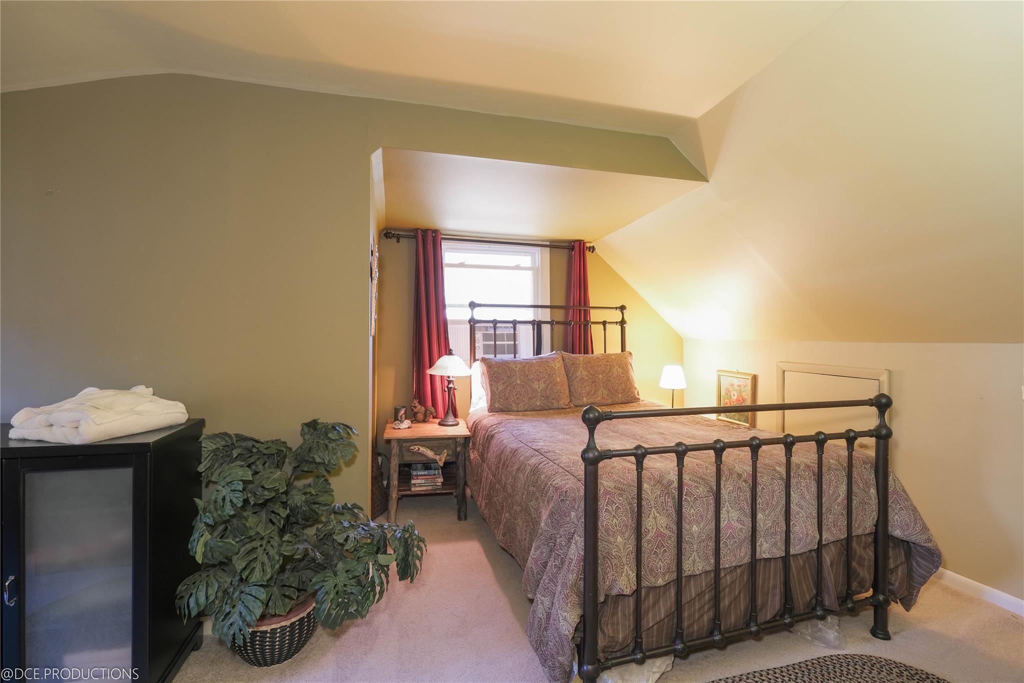 Rhinebeck, New York 12572, United States, 2 Bedrooms Bedrooms, ,2 BathroomsBathrooms,Residential,Active,158636