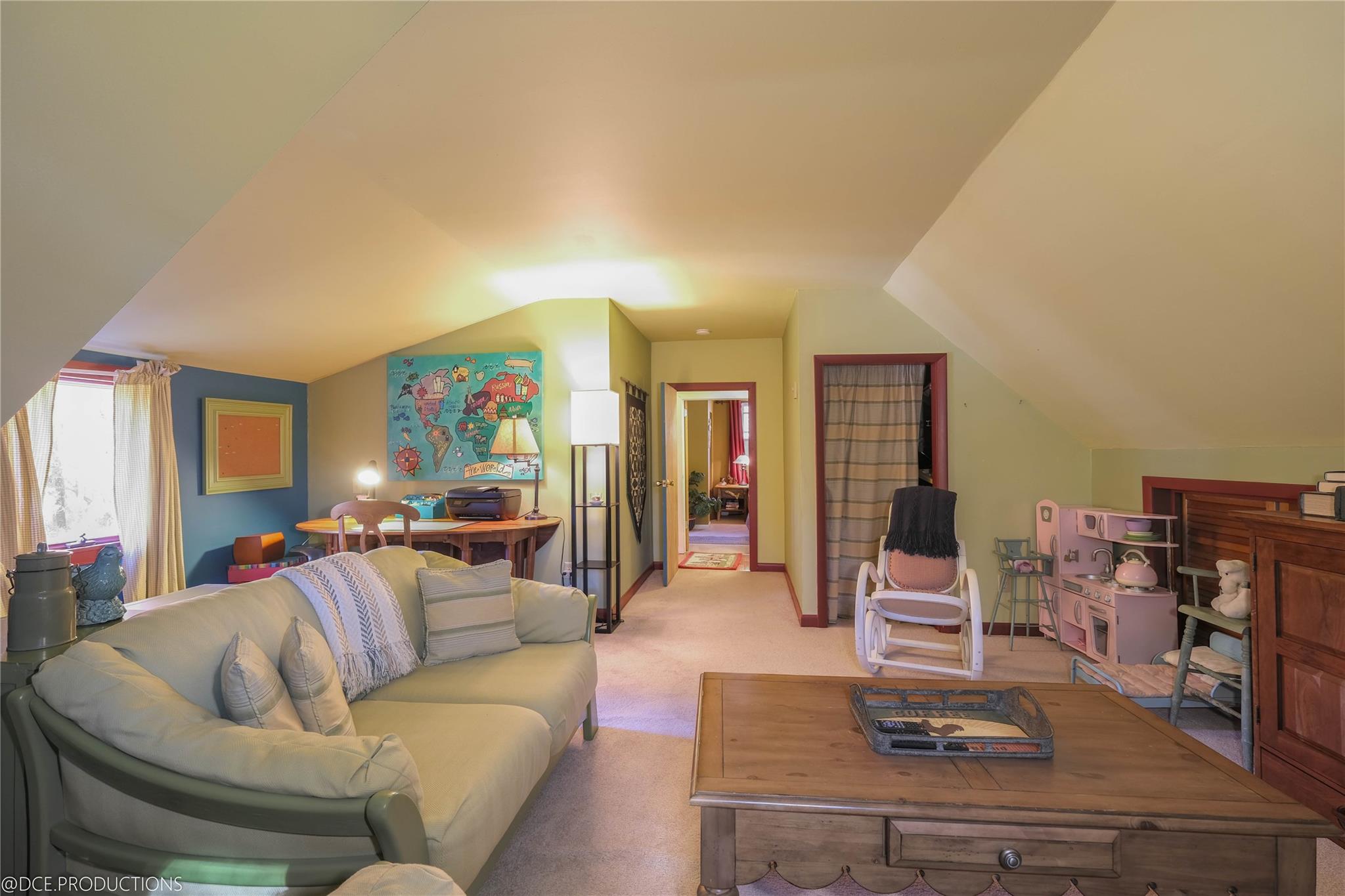 Rhinebeck, New York 12572, United States, 2 Bedrooms Bedrooms, ,2 BathroomsBathrooms,Residential,Active,158636