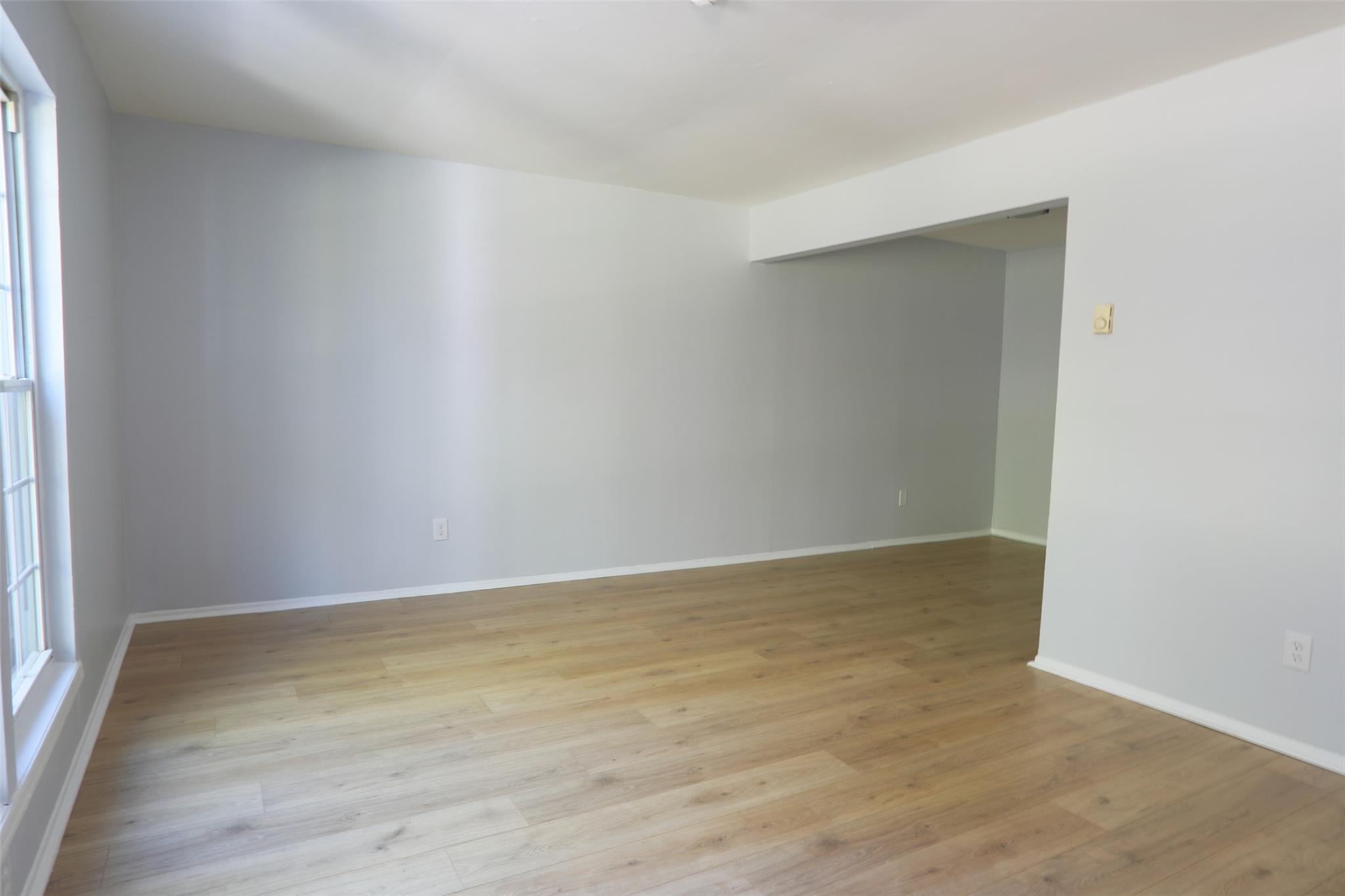 5 Ethan Allen Court, Ridge, New York image 6