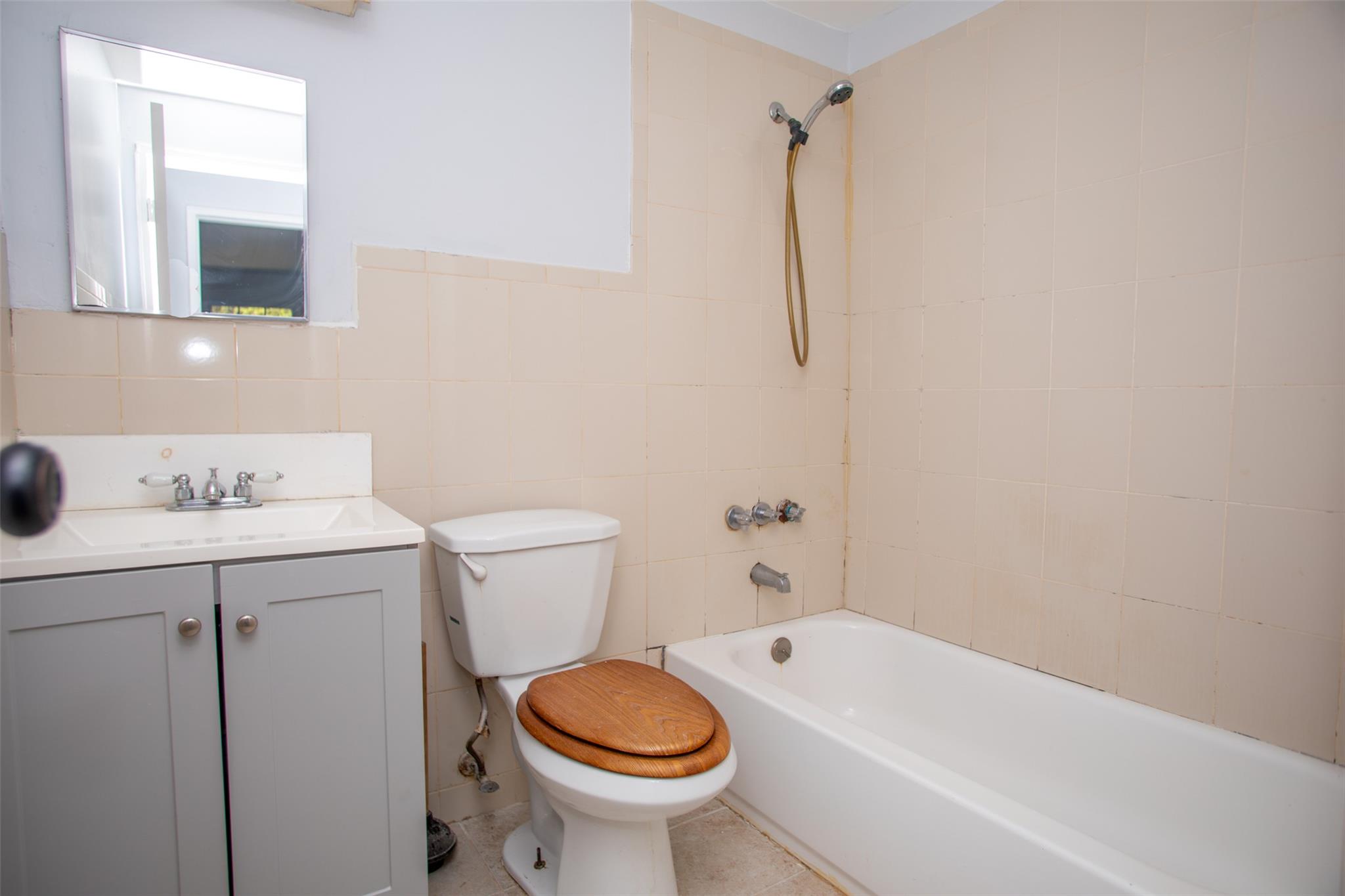 5 Ethan Allen Court, Ridge, New York image 26