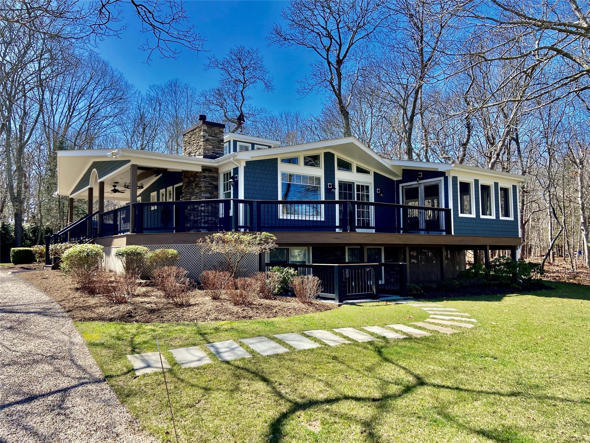 Minnehaha Boulevard, Southold, Hamptons, NY - 4 Bedrooms  
4 Bathrooms - 