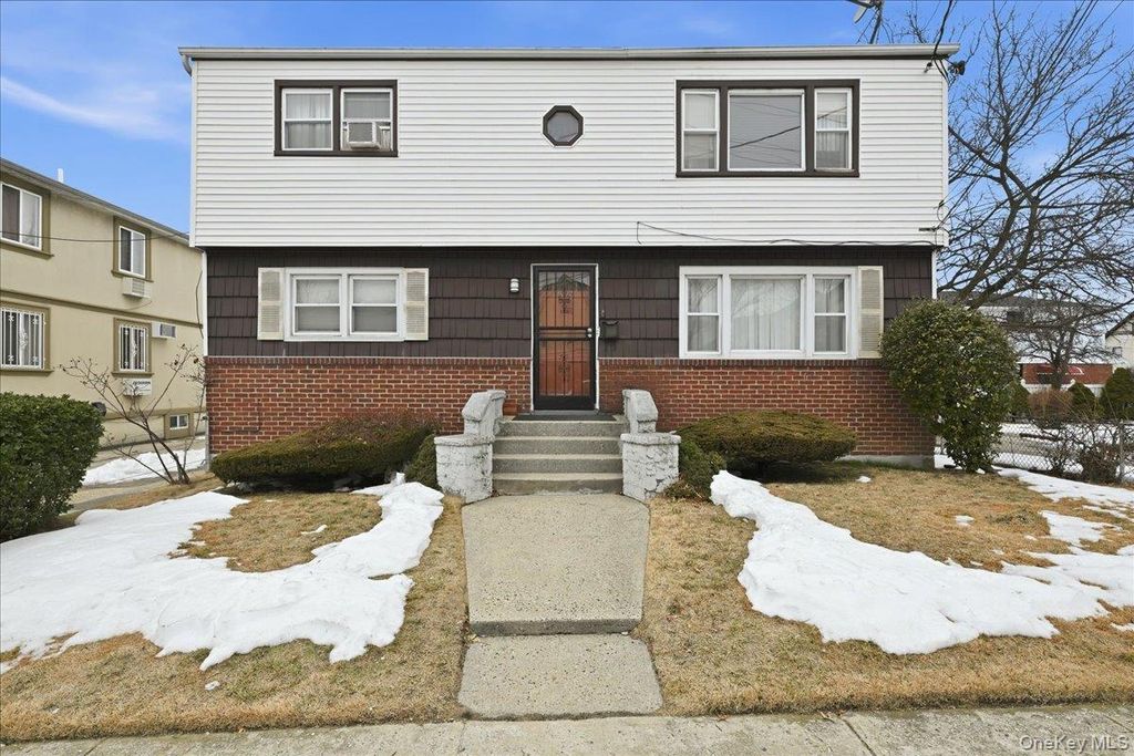 Photo of 13514 220th Street, Laurelton, NY 11413 (MLS # 963731)