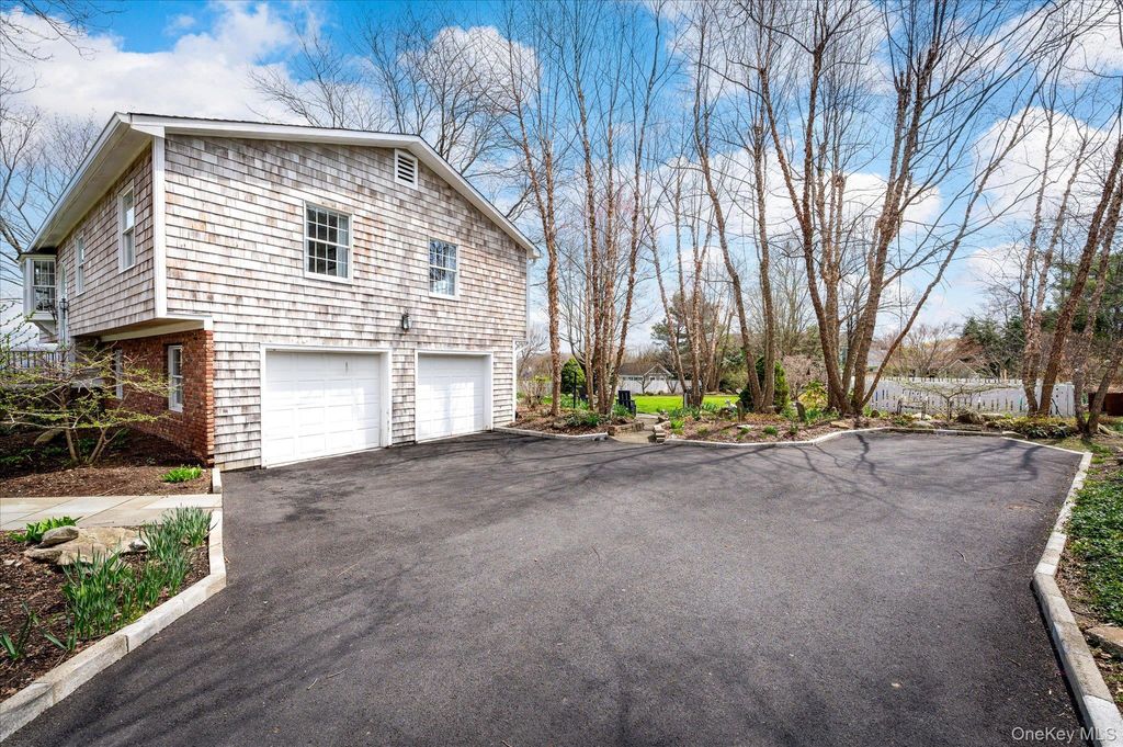 Photo of 475 Mooney Hill Road, Patterson, NY 12563 (MLS # 986391)