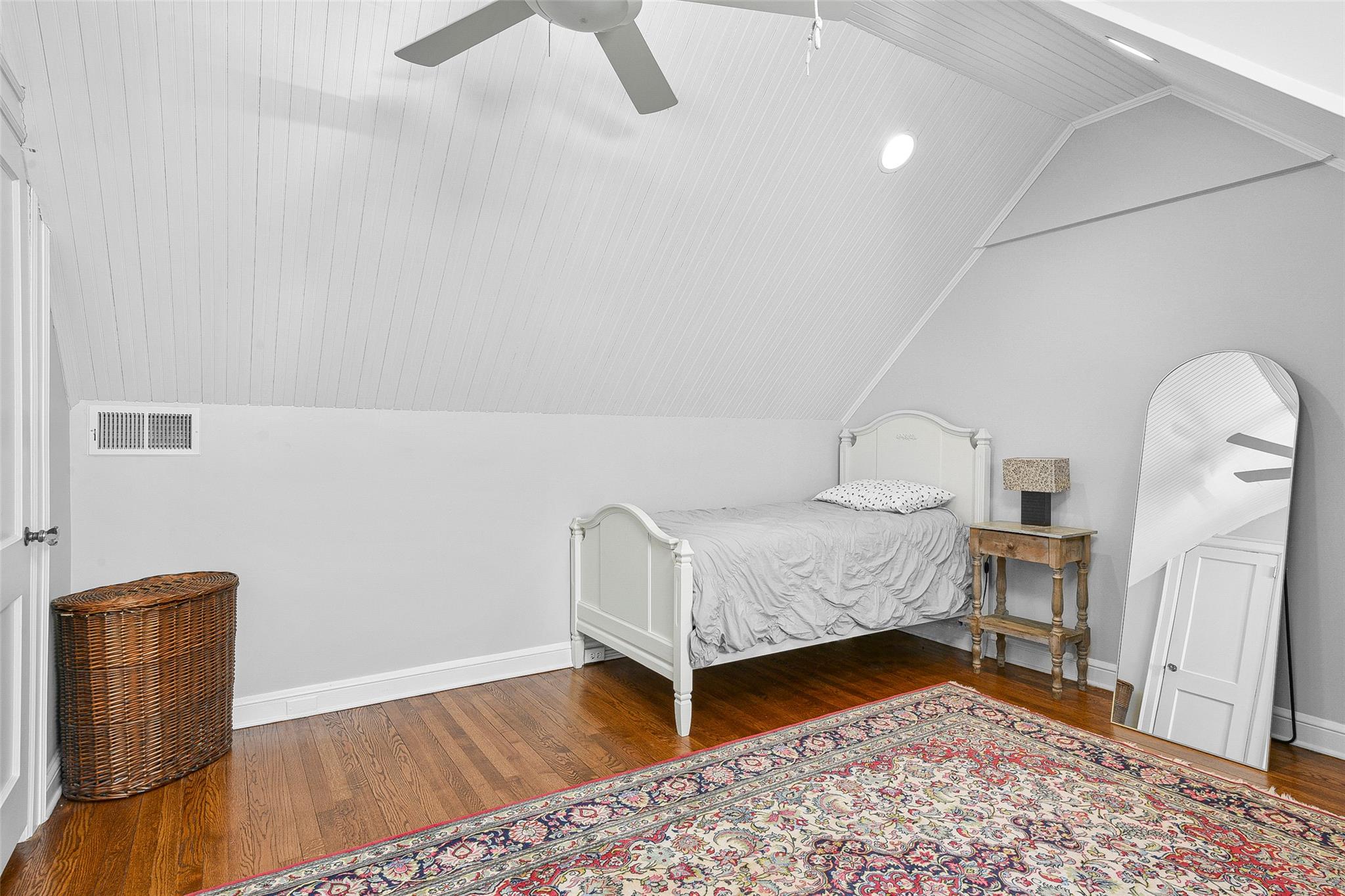 16 Locust Avenue, Larchmont, New York image 38