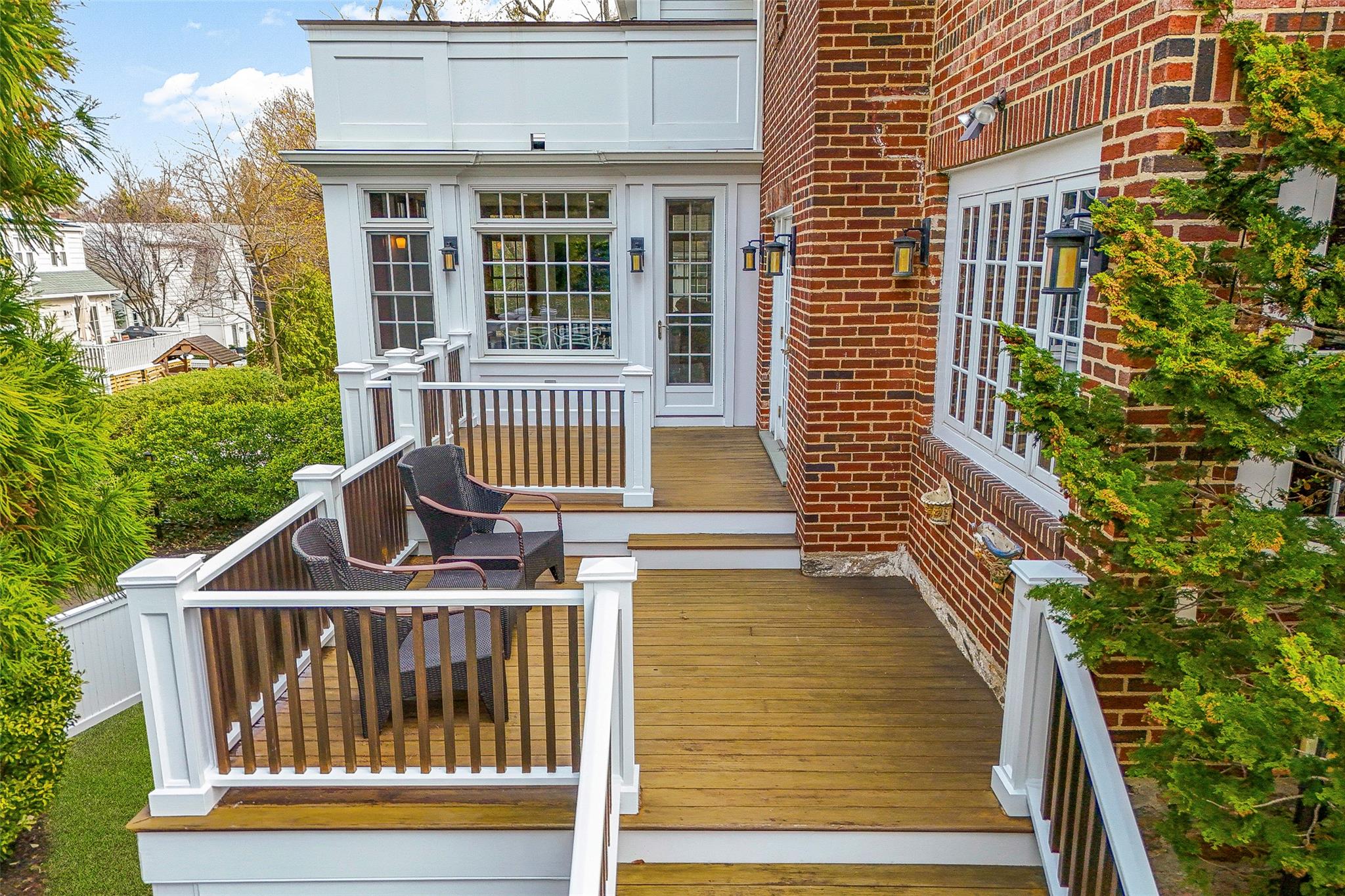 16 Locust Avenue, Larchmont, New York image 21