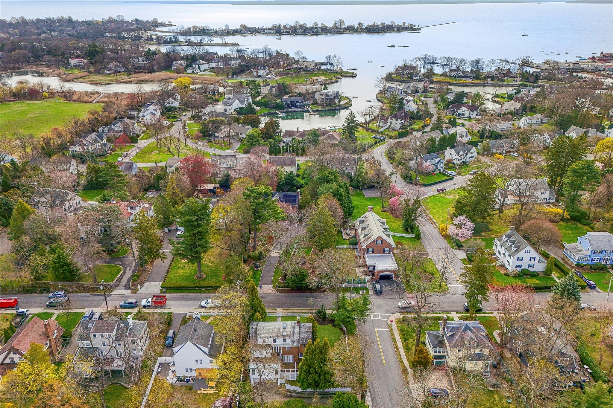 16 Locust Avenue, Larchmont, New York image 45