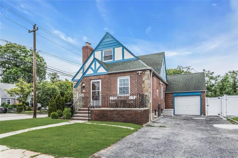 Homes For Sale - 103 Union Street<br/> Valley Stream, NY 11580