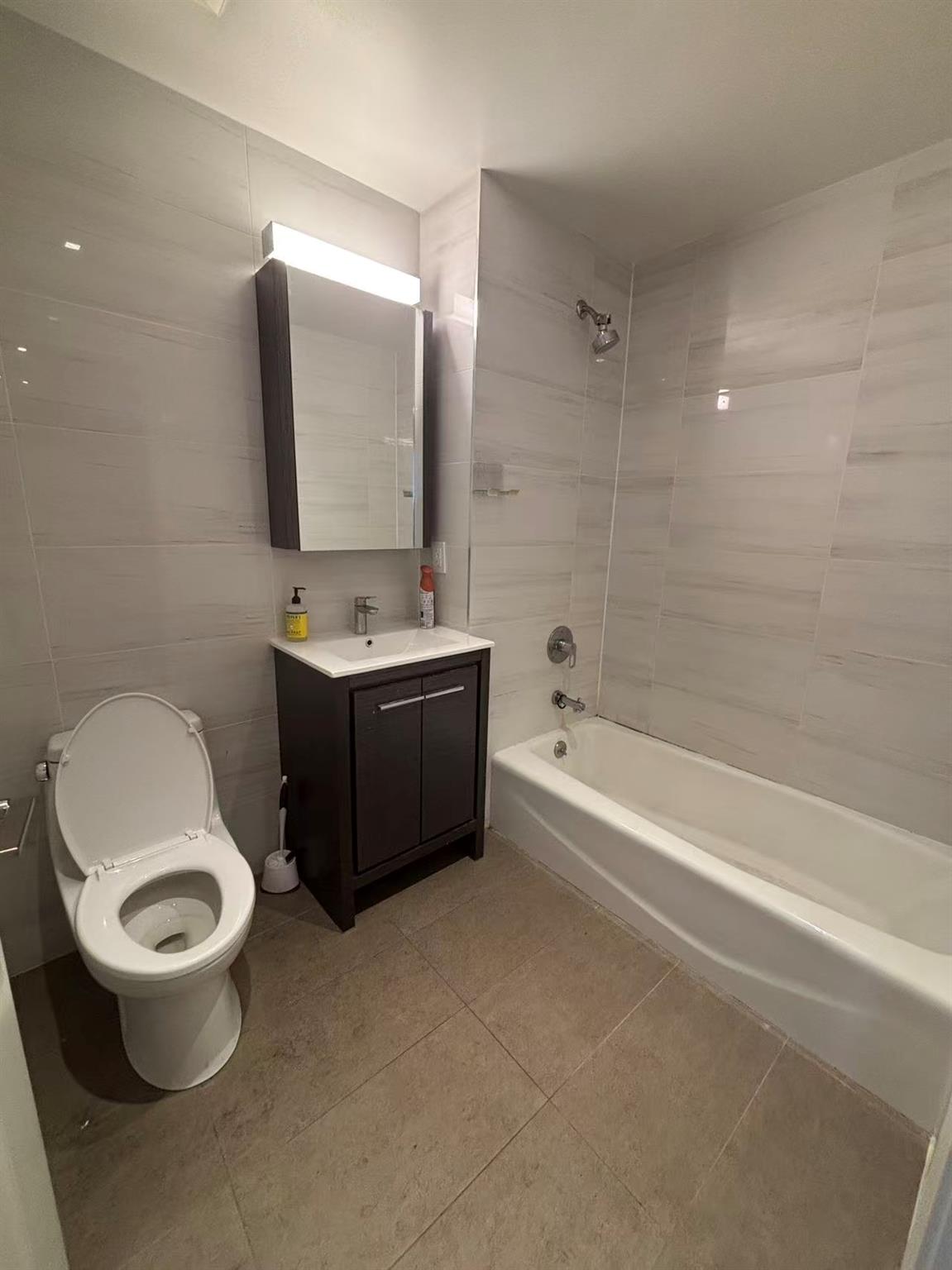4223 Parsons Boulevard #5D, Flushing, New York image 5