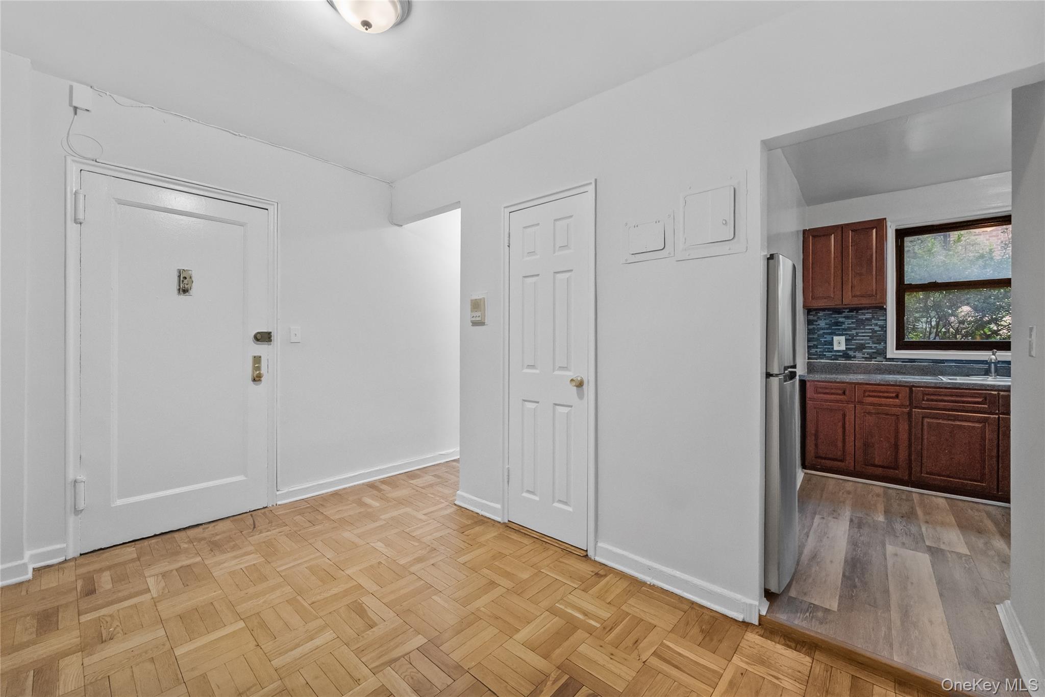 140 E Hartsdale Avenue 1L