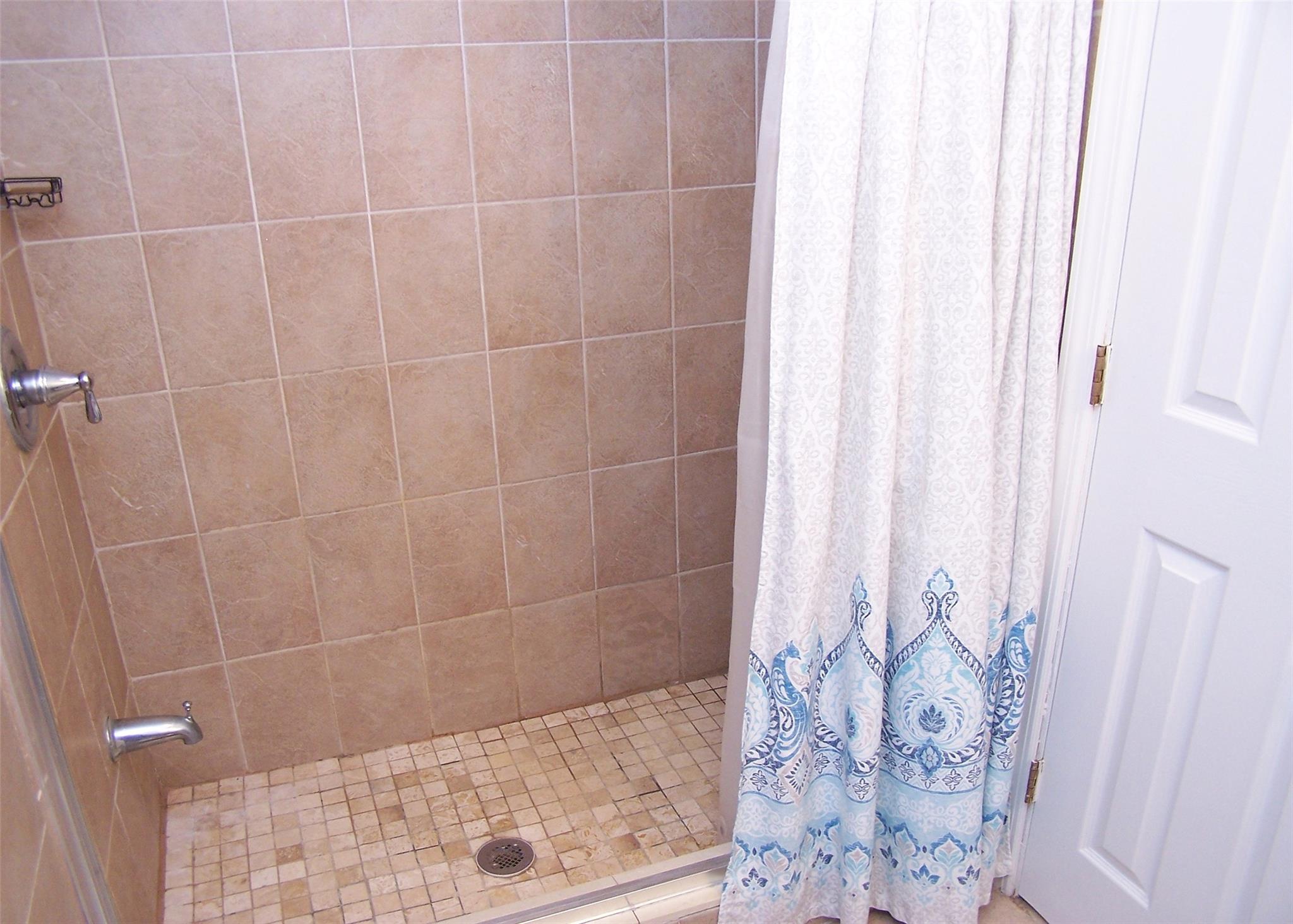 183 Floyd Street, Brentwood, New York image 13
