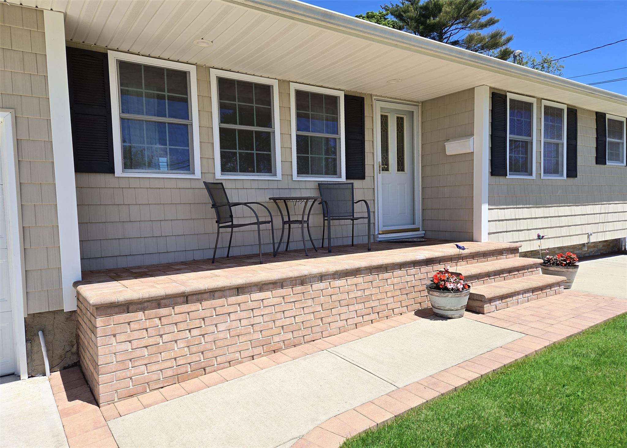 183 Floyd Street, Brentwood, New York image 2