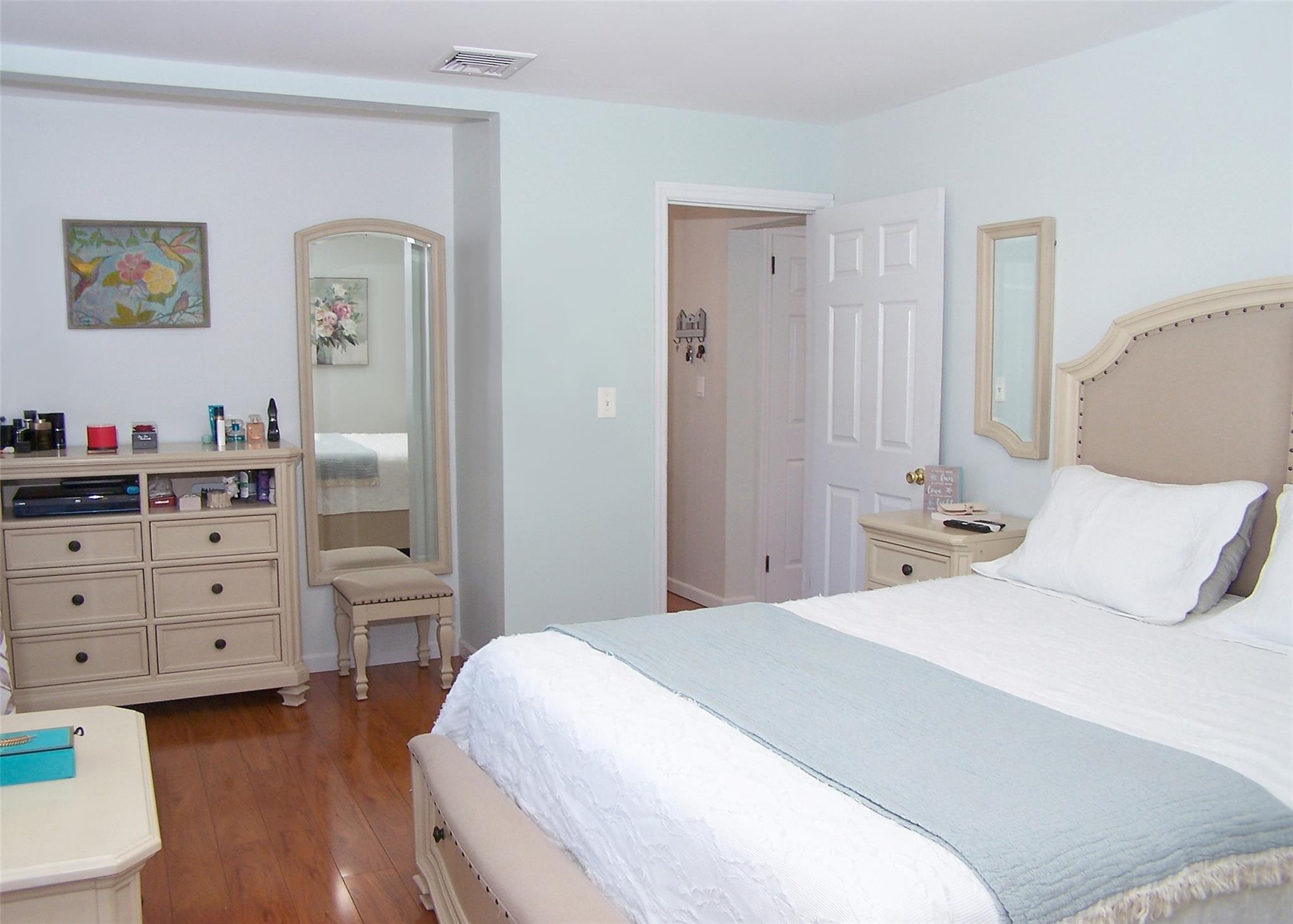 183 Floyd Street, Brentwood, New York image 8