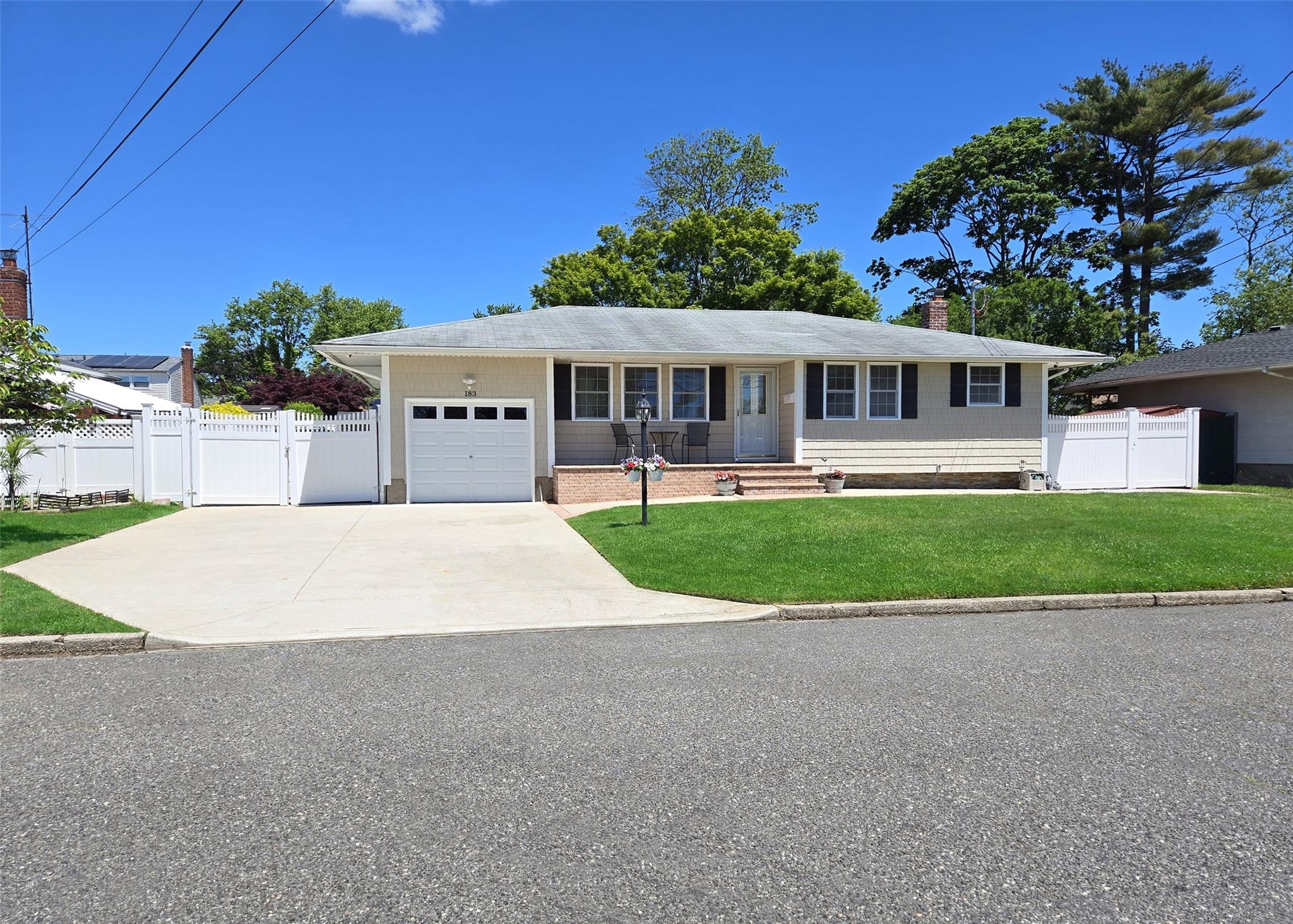 183 Floyd Street, Brentwood, New York image 1