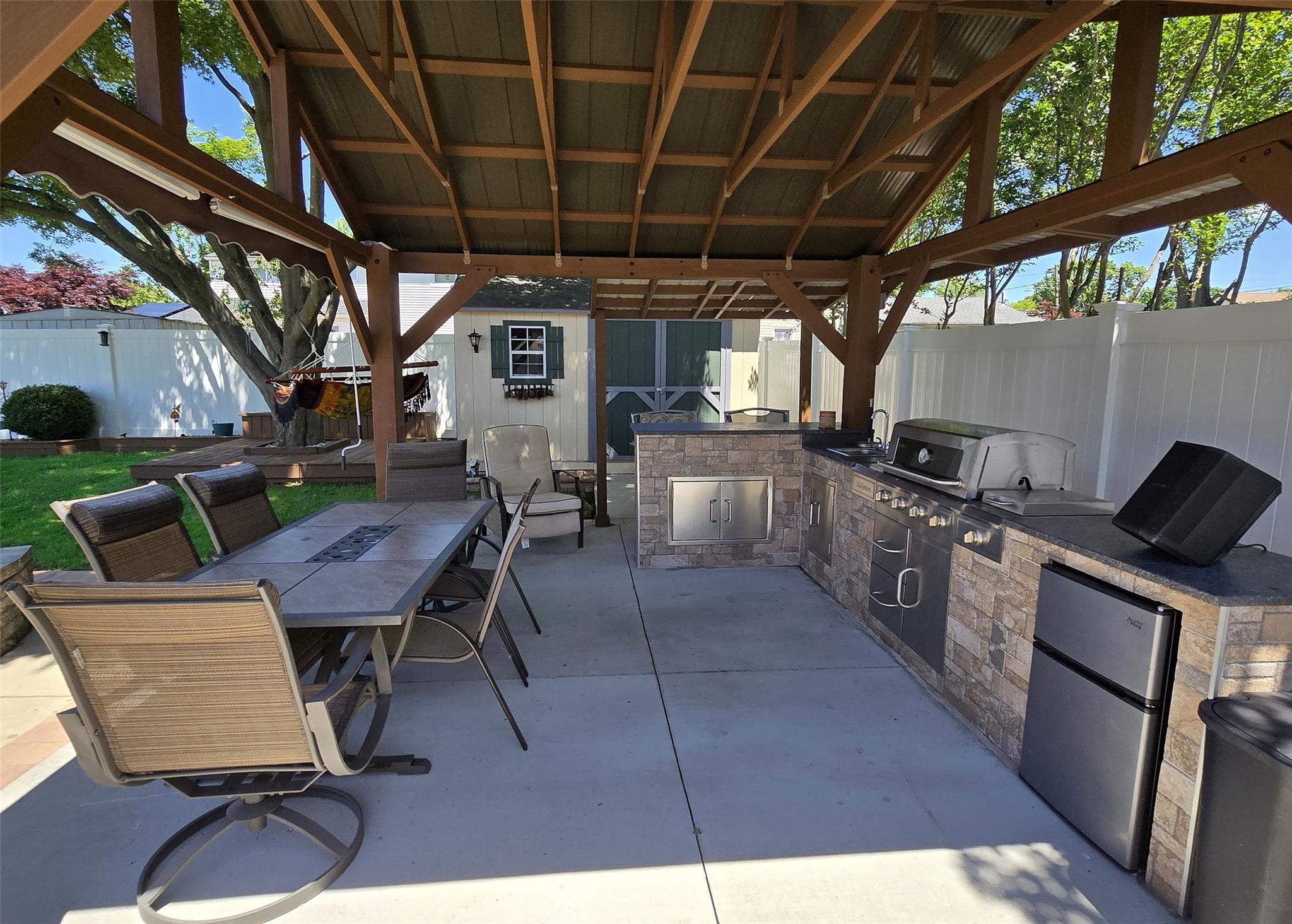 183 Floyd Street, Brentwood, New York image 23
