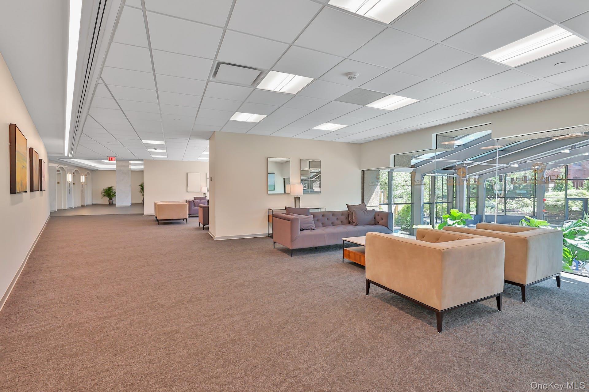 4 Martine Avenue 1120