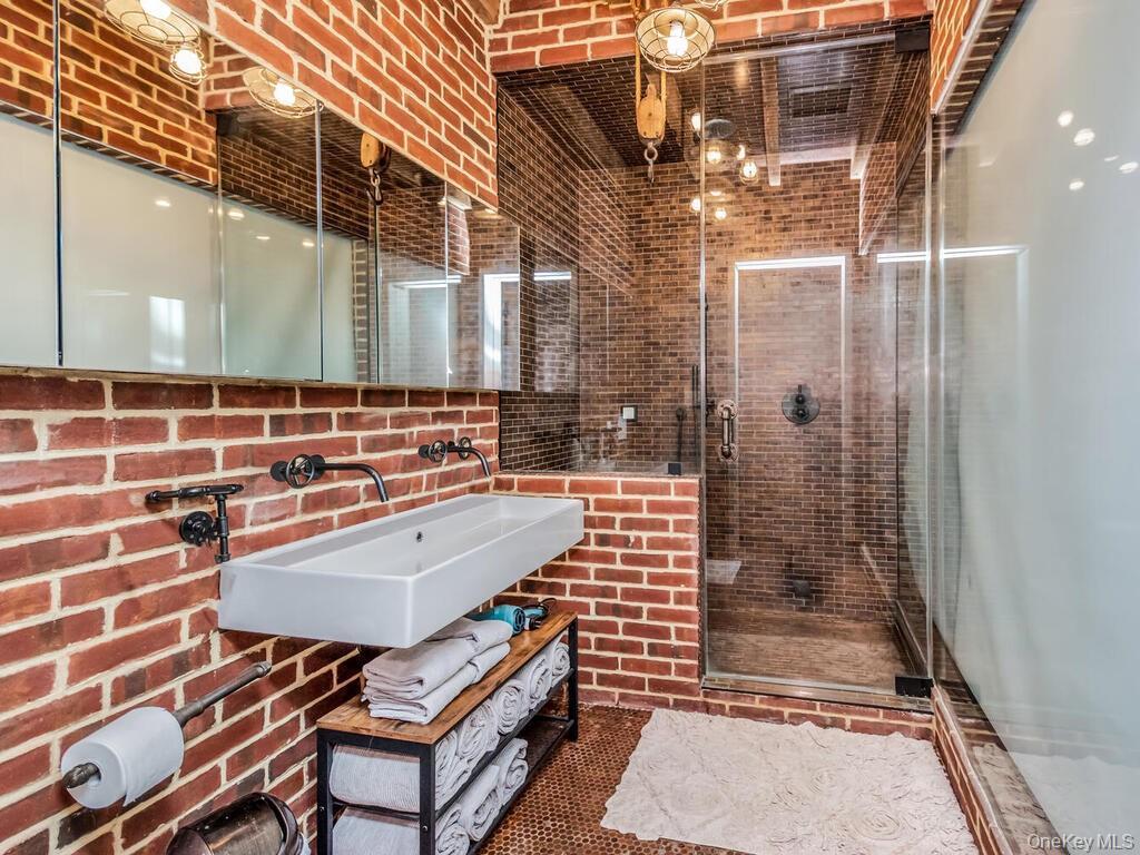 224 E 14th Street 1