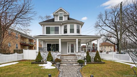 Homes For Sale - 175 Hempstead Avenue<br/> Lynbrook, NY 11563