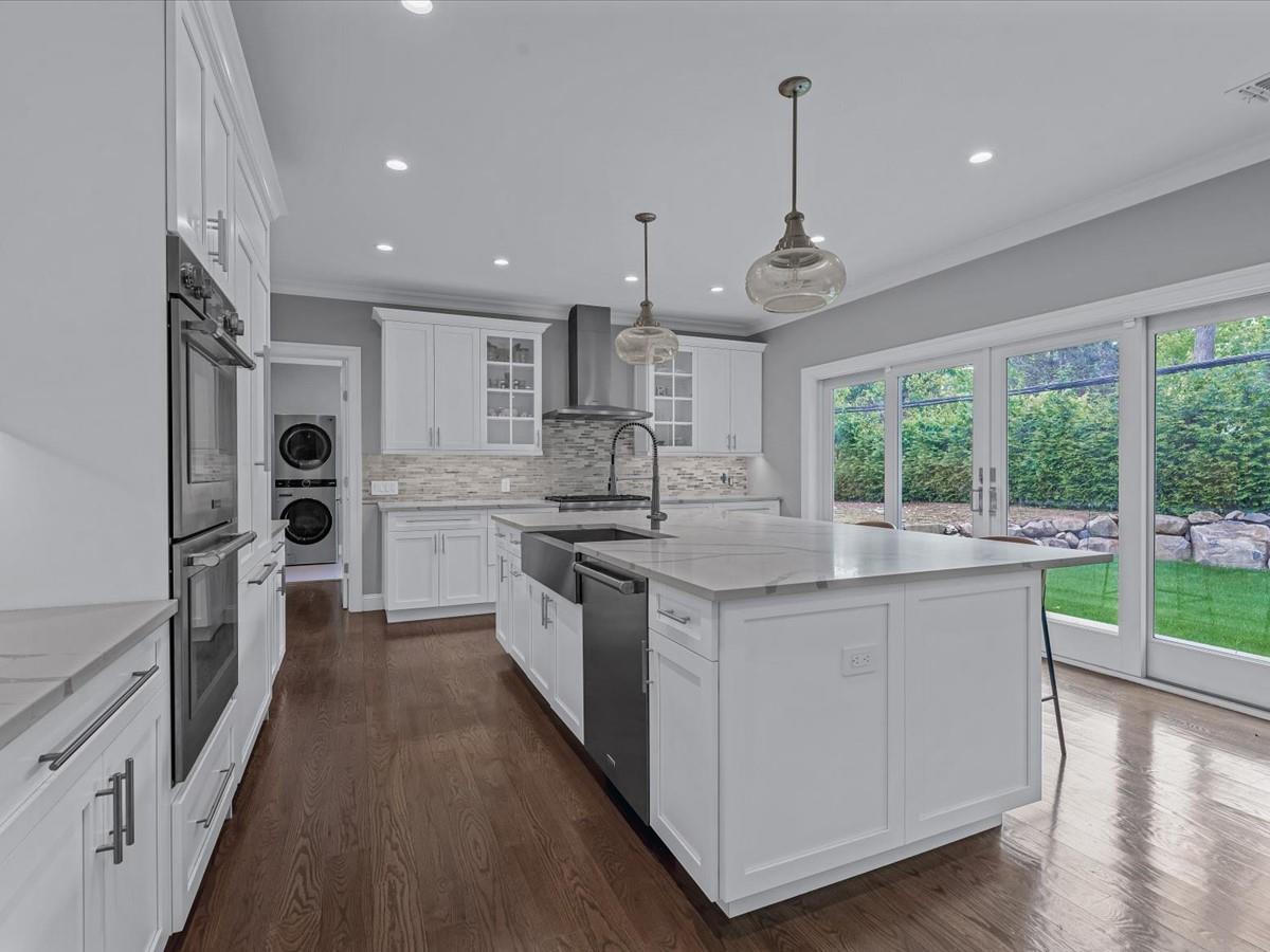 15 Grenfell Drive, Great Neck, New York image 12