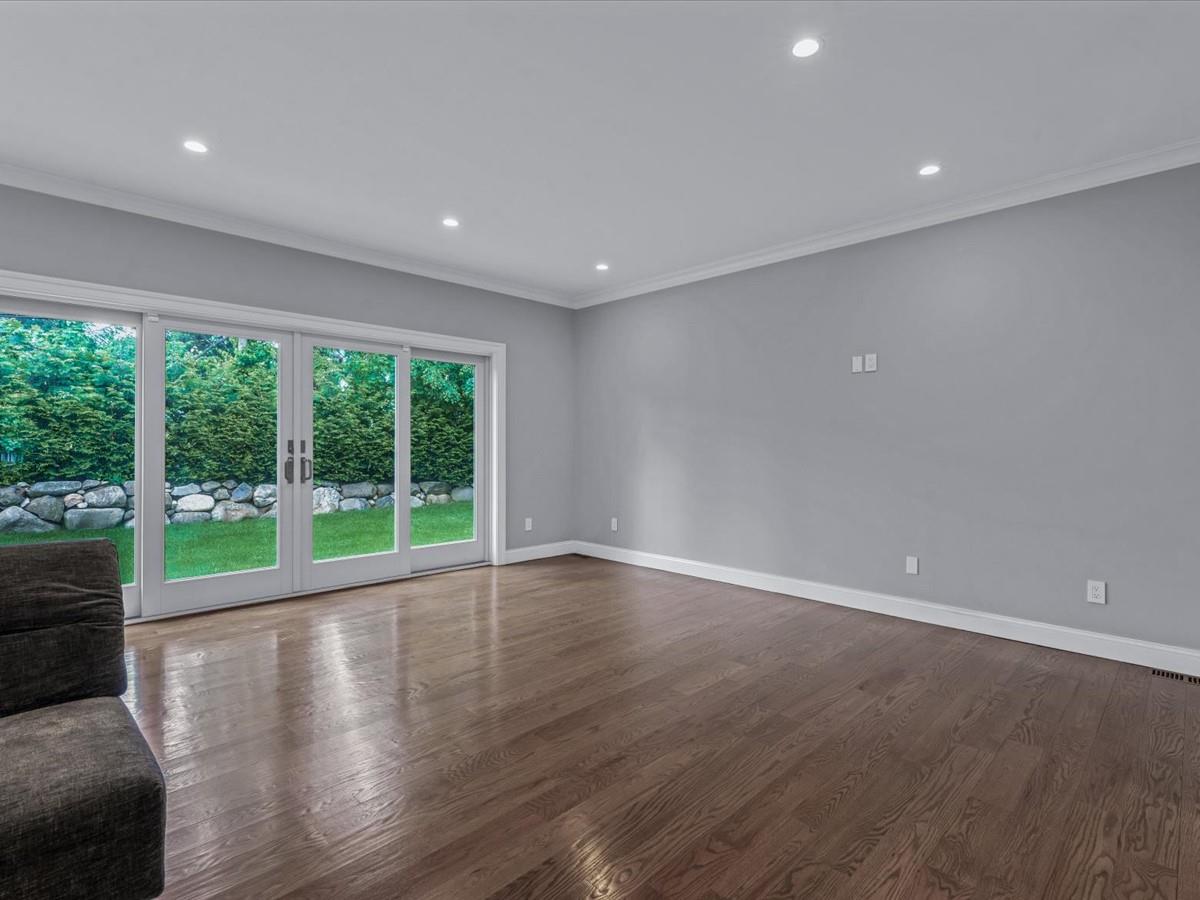 15 Grenfell Drive, Great Neck, New York image 10