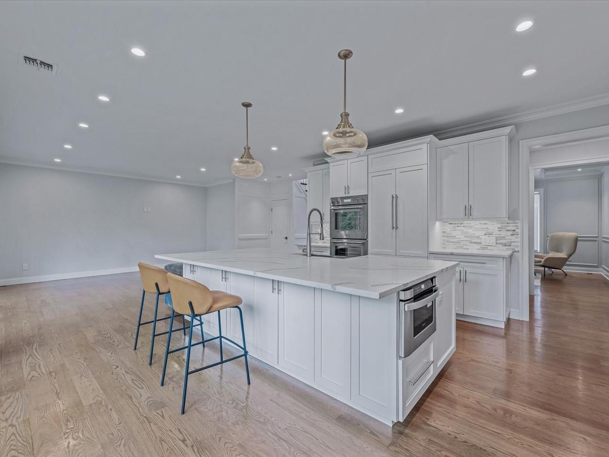 15 Grenfell Drive, Great Neck, New York image 14